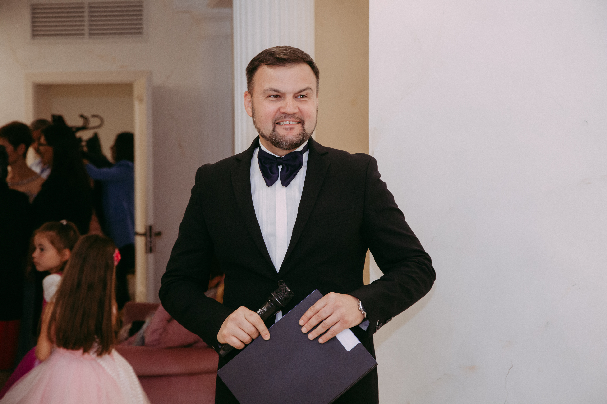 Moderator pentru nunta Chisinau. Moderator-interpret pentru nunta, cumătrie, petreceri corprorative