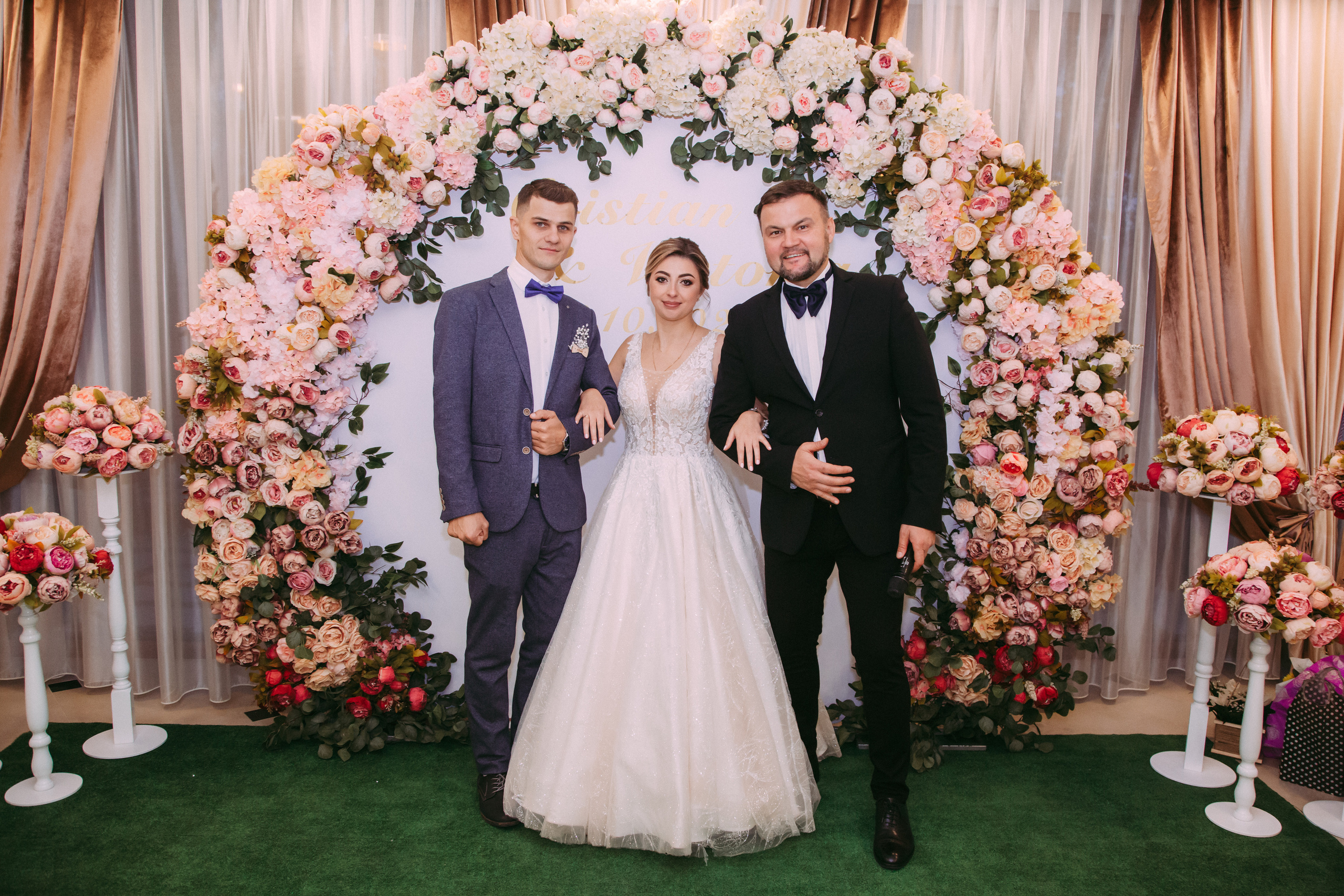 Moderator pentru nunta Chisinau. Moderator-interpret pentru nunta, cumătrie, petreceri corprorative