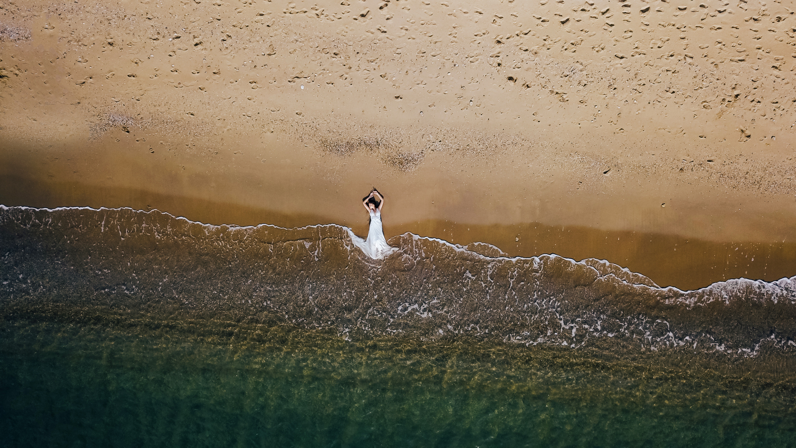 Фотосессия на пляже моря. Фотограф Дмитро Чернявський