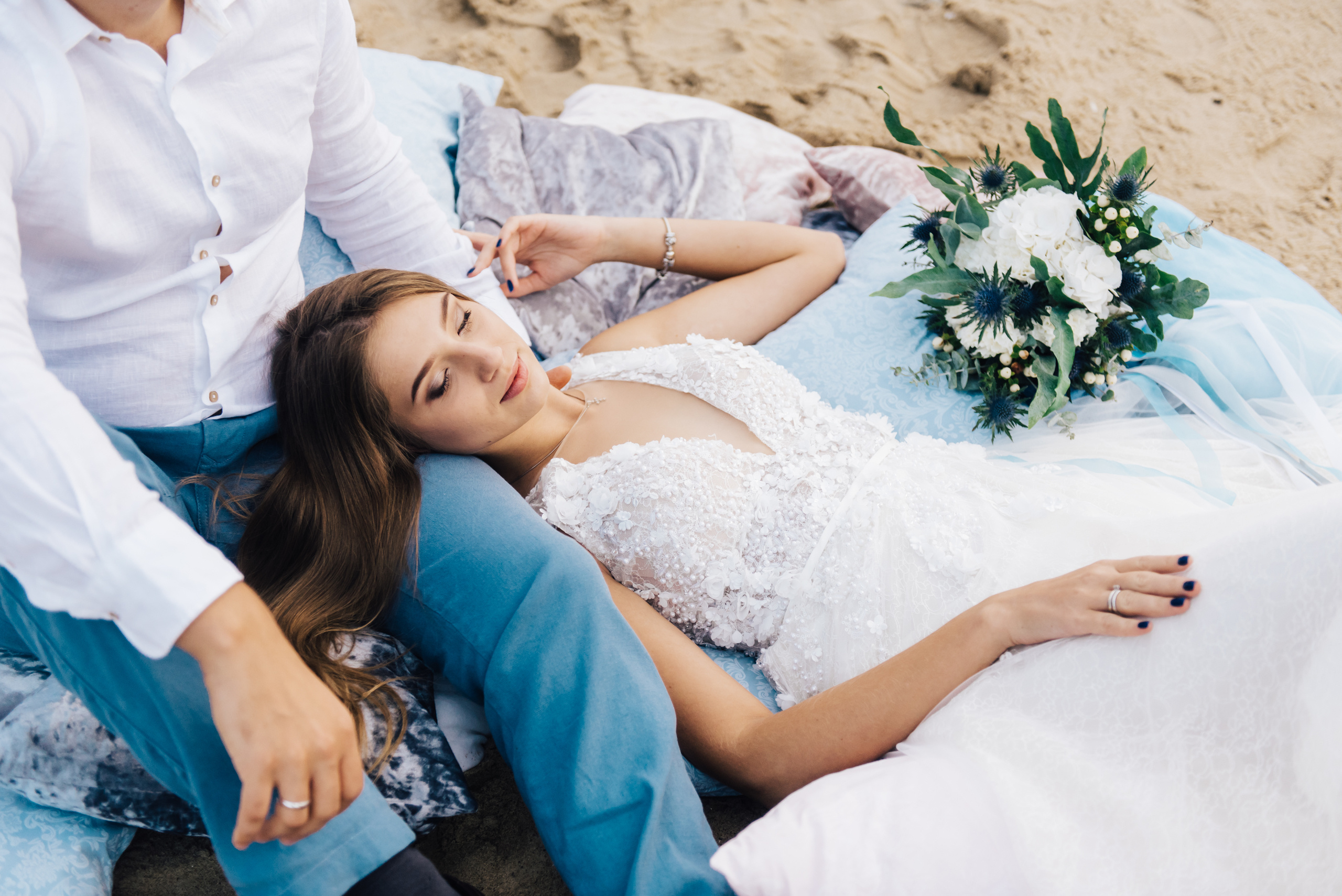 Фотосессия на пляже моря. Фотограф Дмитро Чернявський