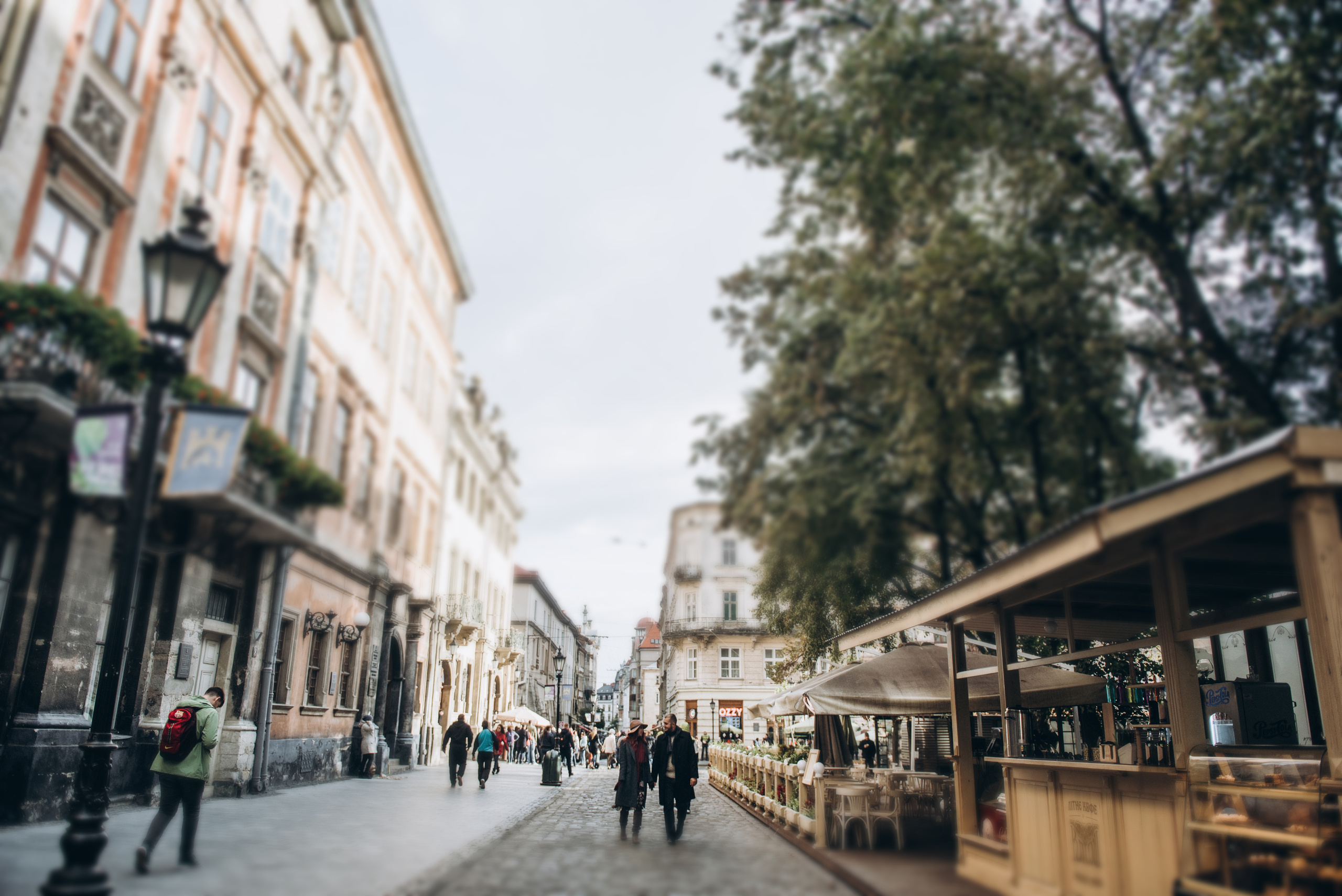 Лавстори красивой пары во Львове. Фотограф Дмитро Чернявський