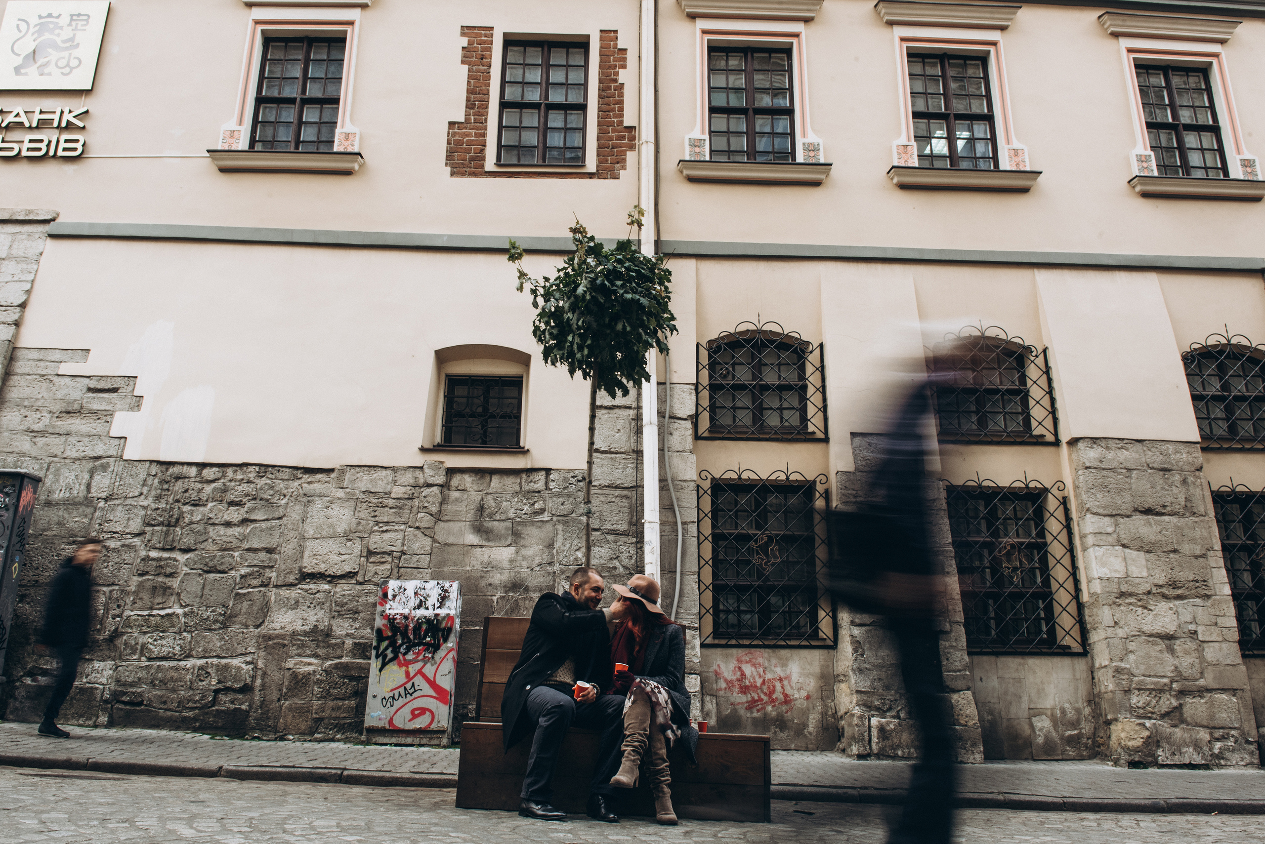 Лавстори красивой пары во Львове. Фотограф Дмитро Чернявський