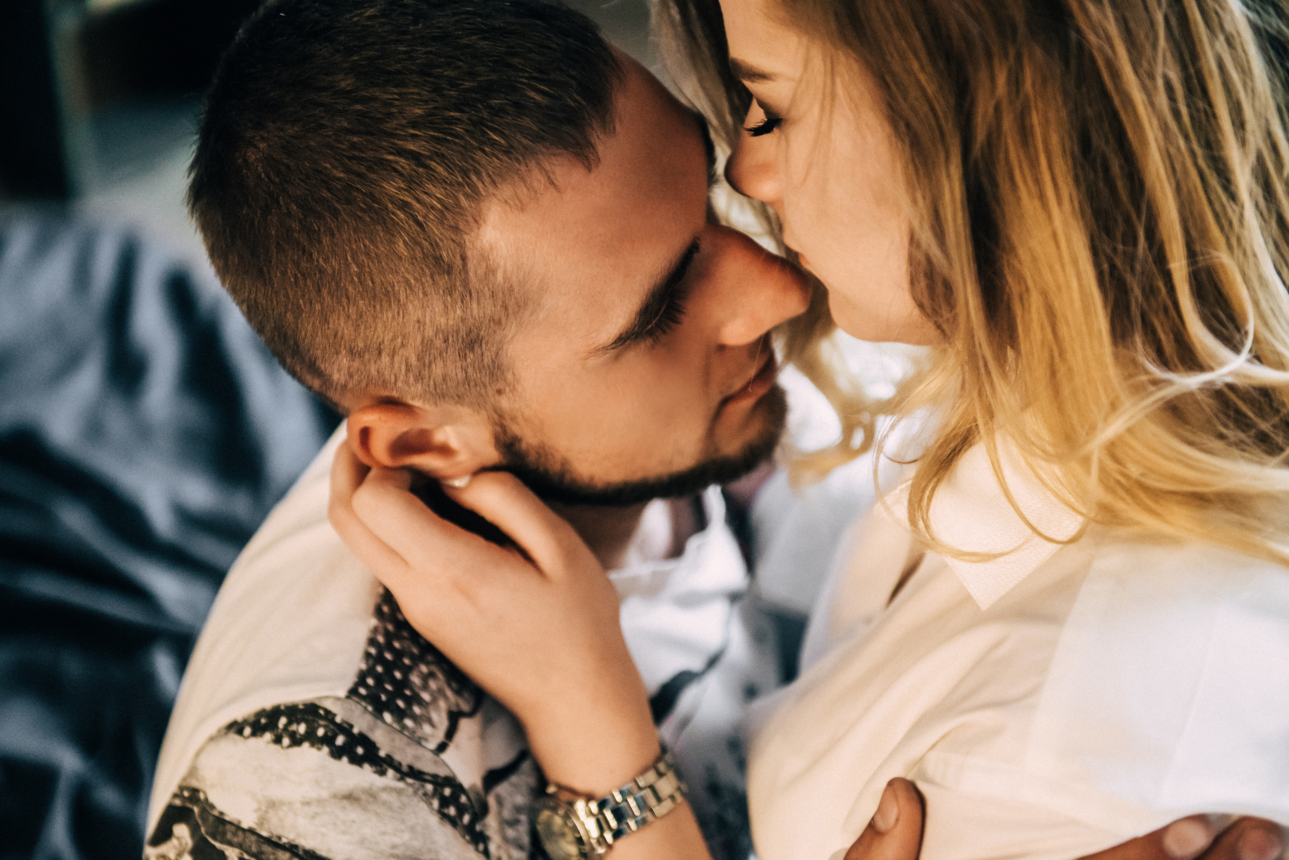 Фотосессия красивой пары в оранжерее. Фотограф Дмитро Чернявський