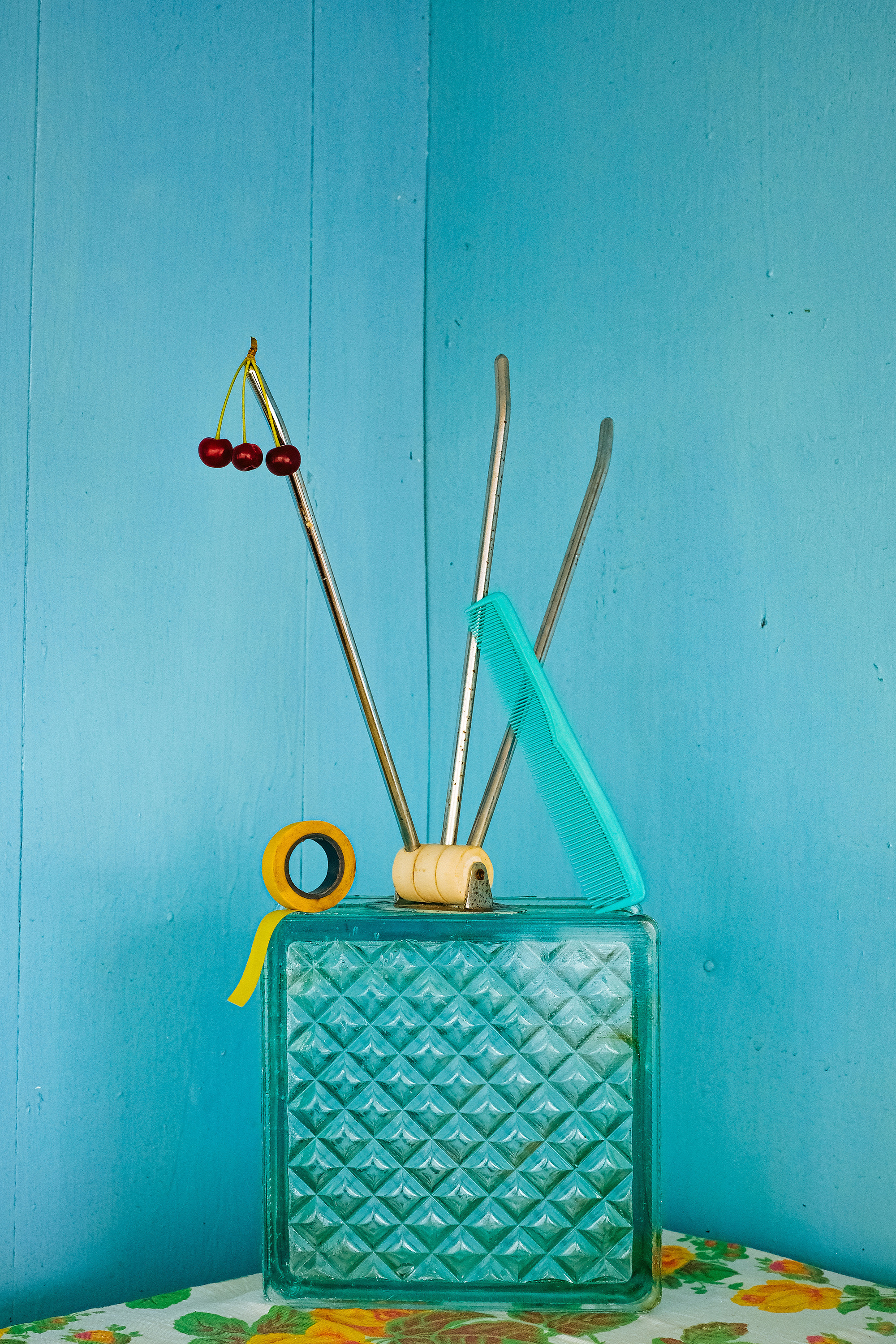 "Hanger". Clothes are hung on hangers at the entrance to the house. "Hangers" were called models in the Soviet Union. This profession in the USSR was considered not the worthiest. The people associated interest in fashion, beautiful clothes and makeup with dishonesty. It was believed that the fashion model was just a “tool” for showing dresses, so they were disparagingly called “hangers”.