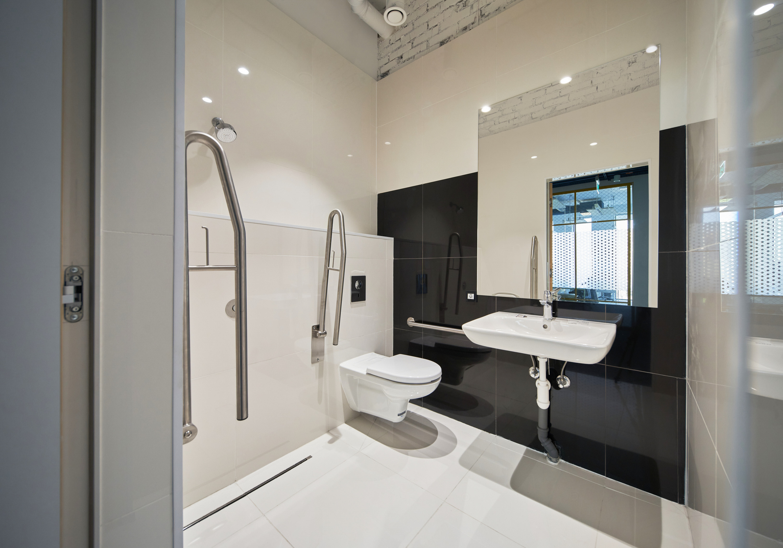 Інтер'єри та архітектура. Зйомка бізнес івентів, портретів та інтер’єрів/архітектури в Україні та Європі