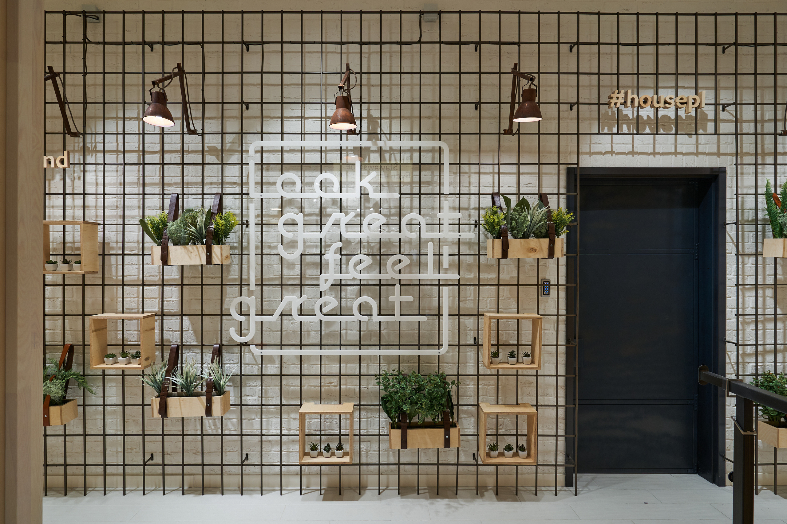 Інтер'єри та архітектура. Зйомка бізнес івентів, портретів та інтер’єрів/архітектури в Україні та Європі