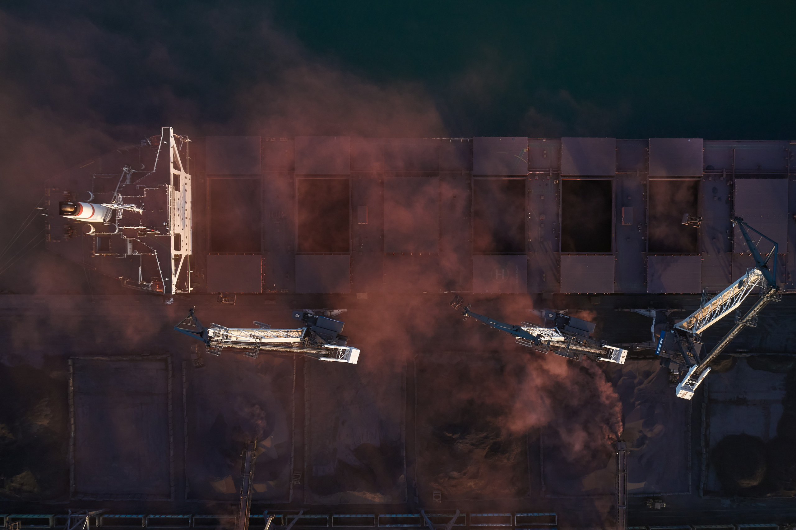 Industrial. Fotografo di architettura e ritratto in Ucraina e in Europa