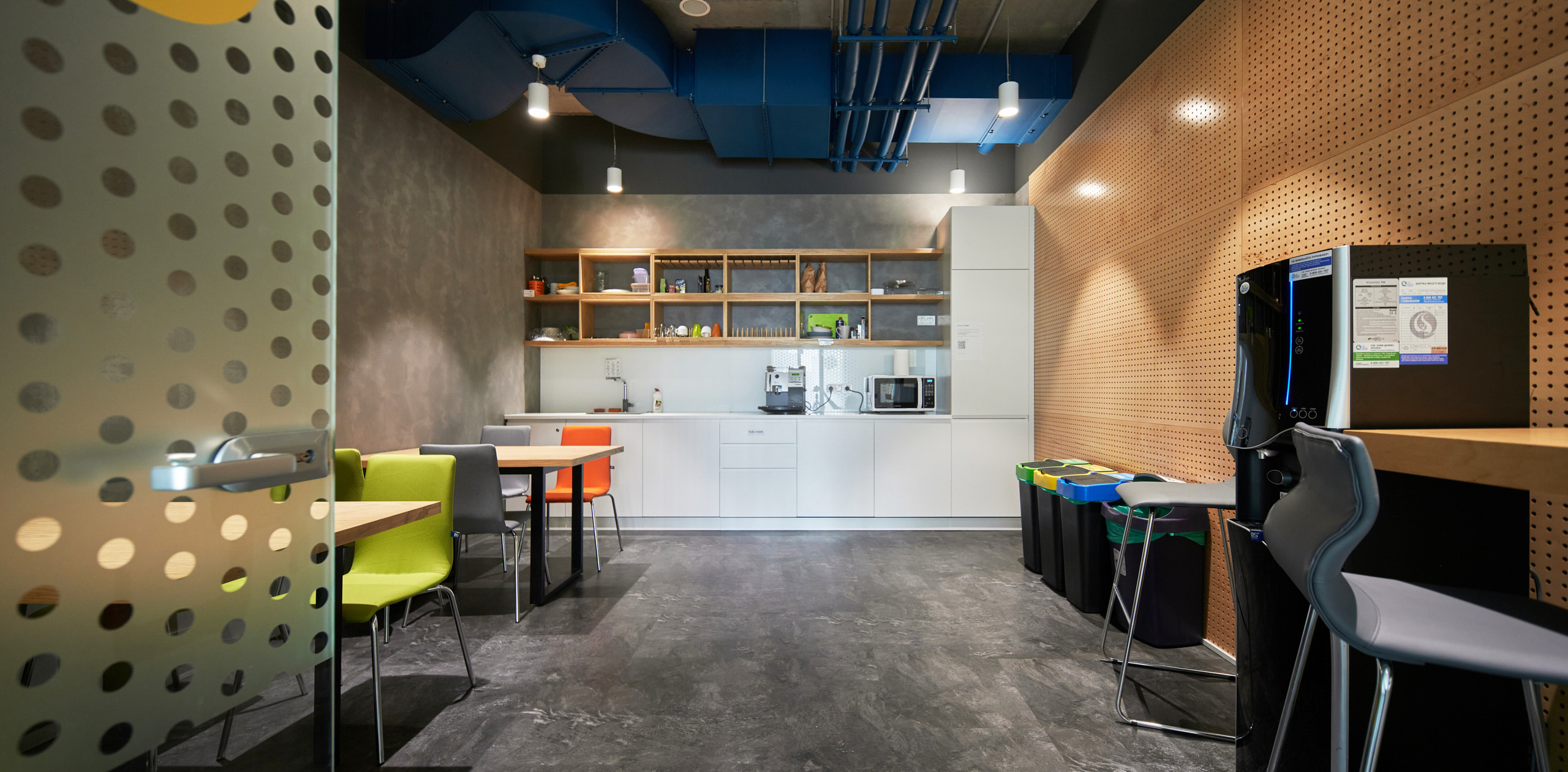 Інтер'єри та архітектура. Зйомка бізнес івентів, портретів та інтер’єрів/архітектури в Україні та Європі