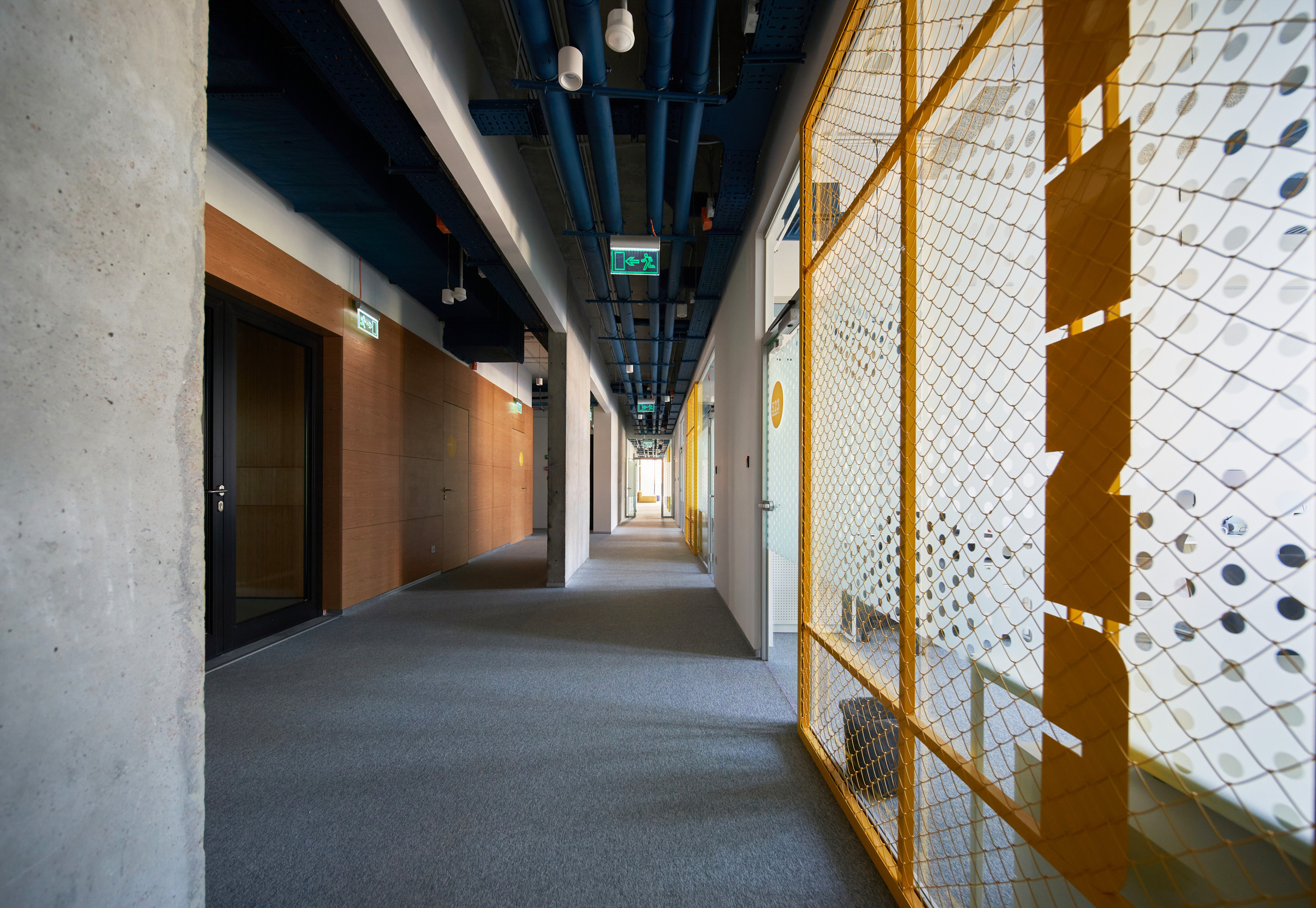 Інтер'єри та архітектура. Зйомка бізнес івентів, портретів та інтер’єрів/архітектури в Україні та Європі