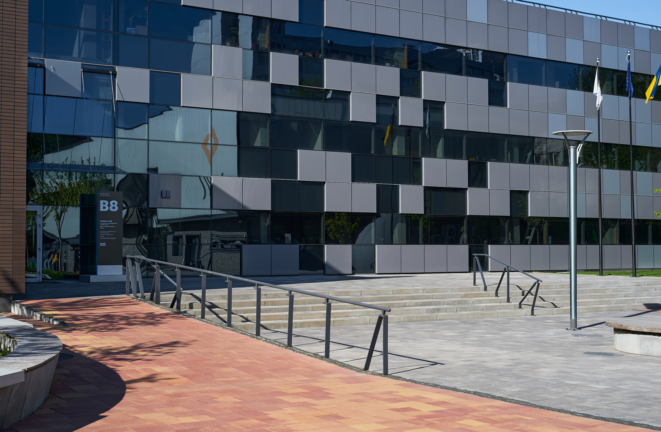 Інтер'єри та архітектура. Зйомка бізнес івентів, портретів та інтер’єрів/архітектури в Україні та Європі