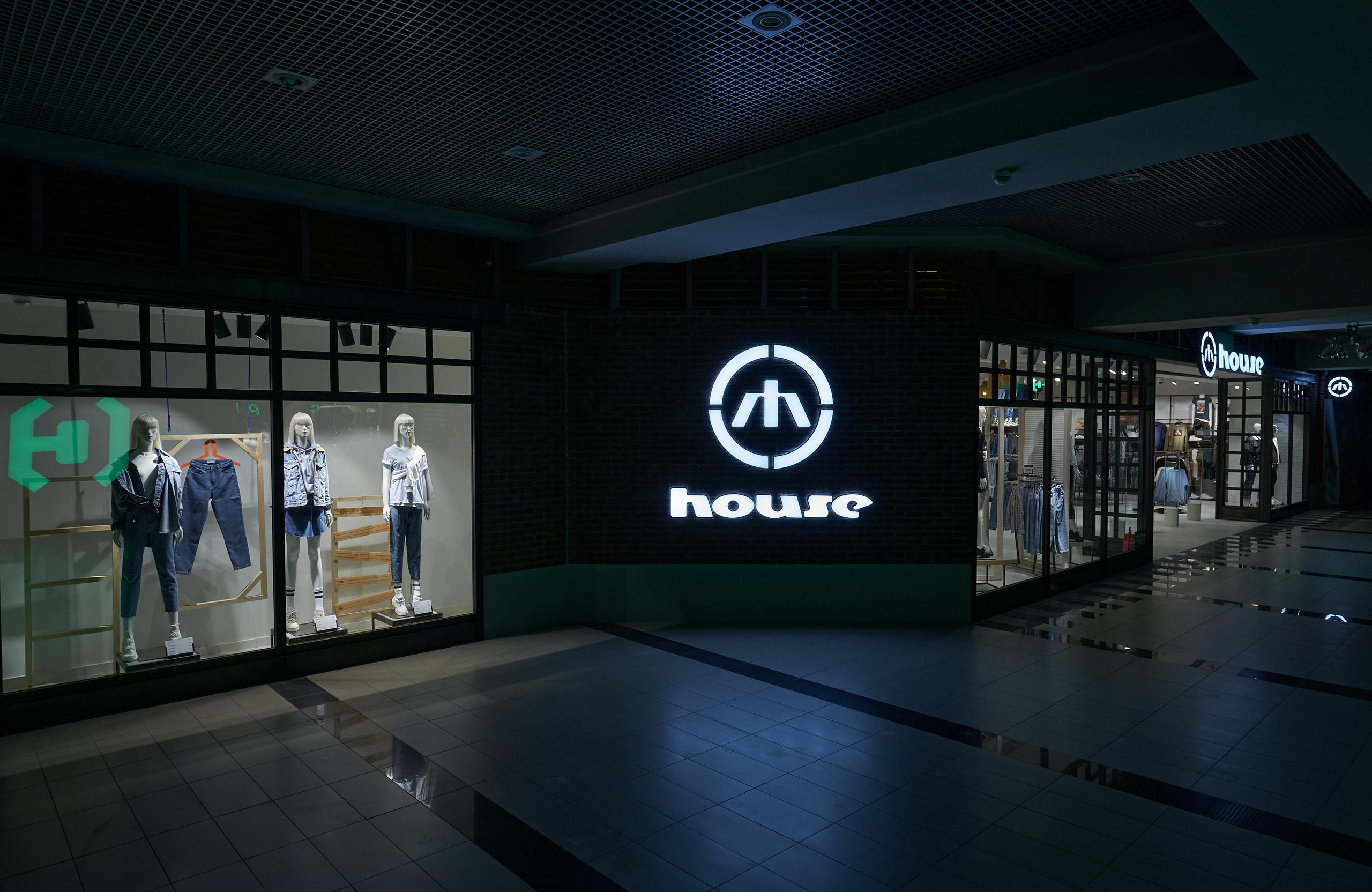 Інтер'єри та архітектура. Зйомка бізнес івентів, портретів та інтер’єрів/архітектури в Україні та Європі