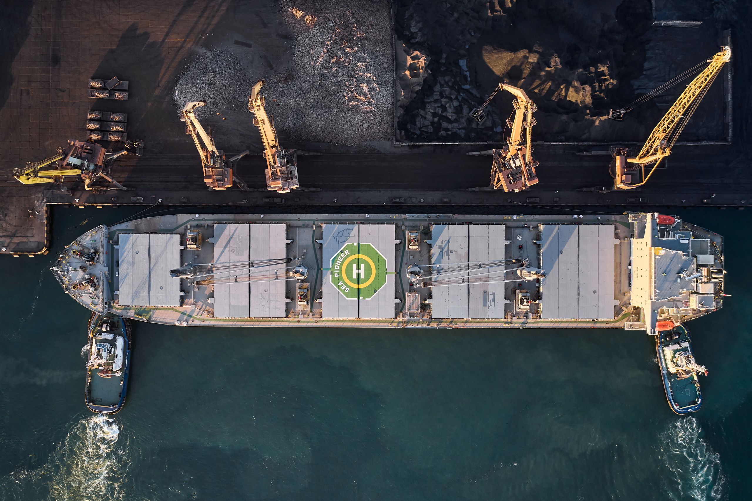 Industrial. Fotografo di architettura e ritratto in Ucraina e in Europa