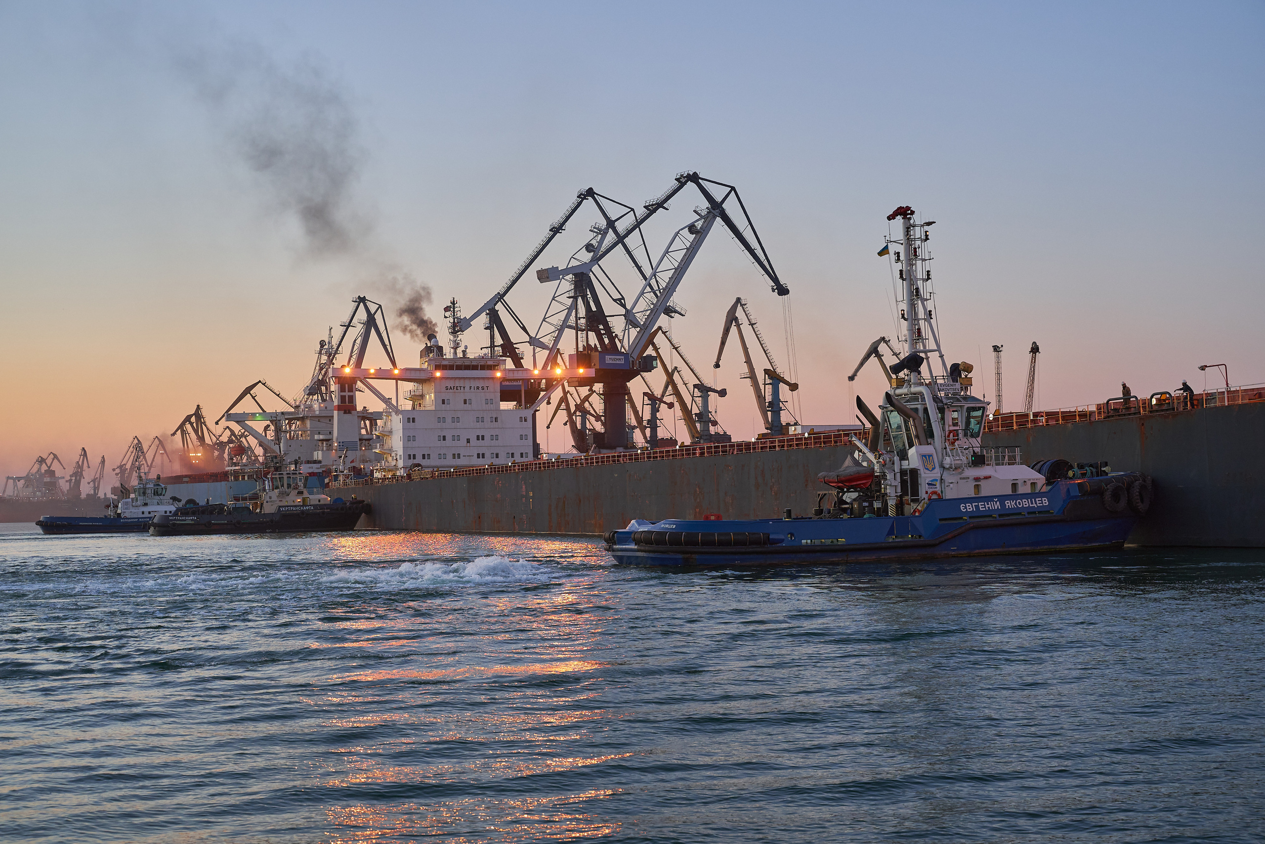 Industrial. Fotografo di architettura e ritratto in Ucraina e in Europa