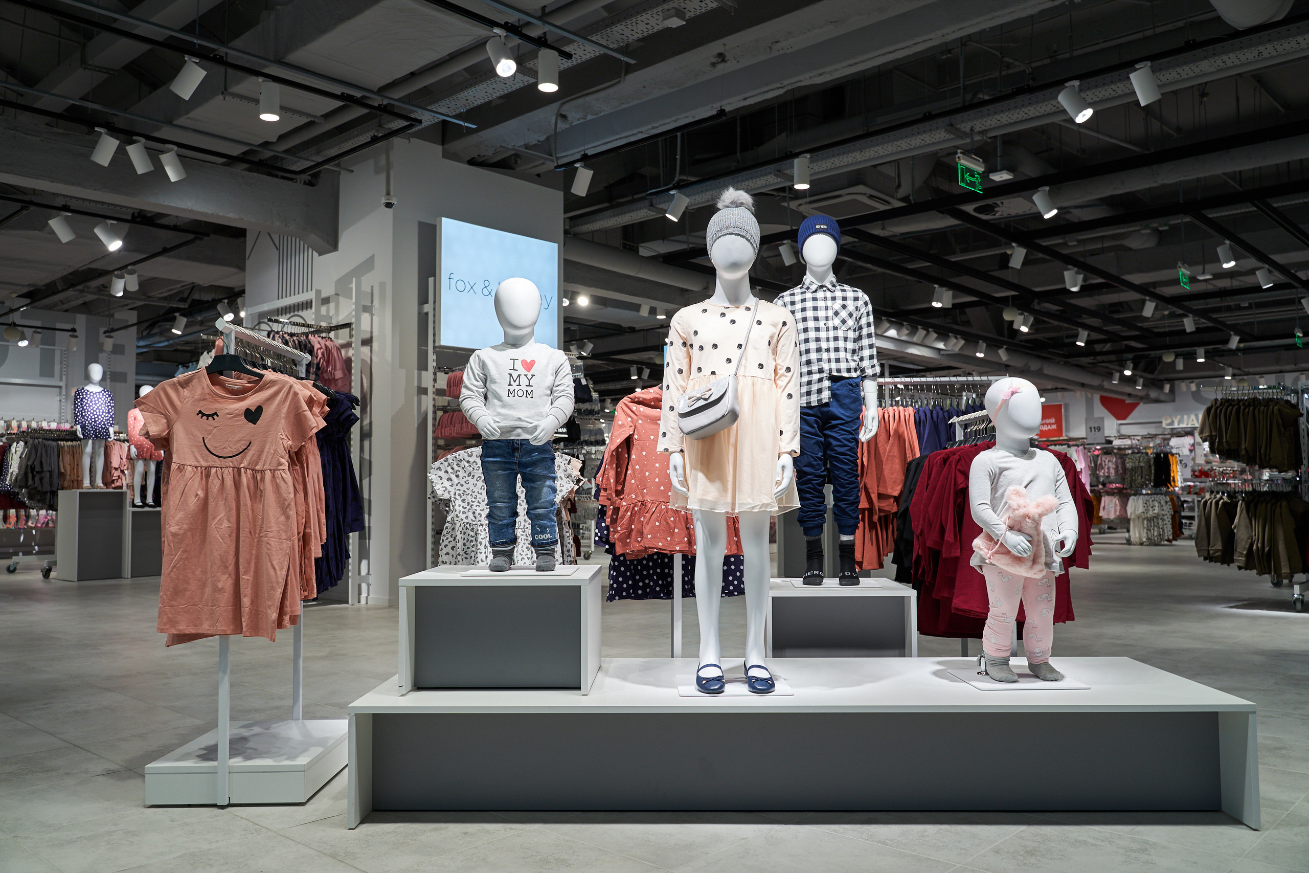 Інтер'єри та архітектура. Зйомка бізнес івентів, портретів та інтер’єрів/архітектури в Україні та Європі