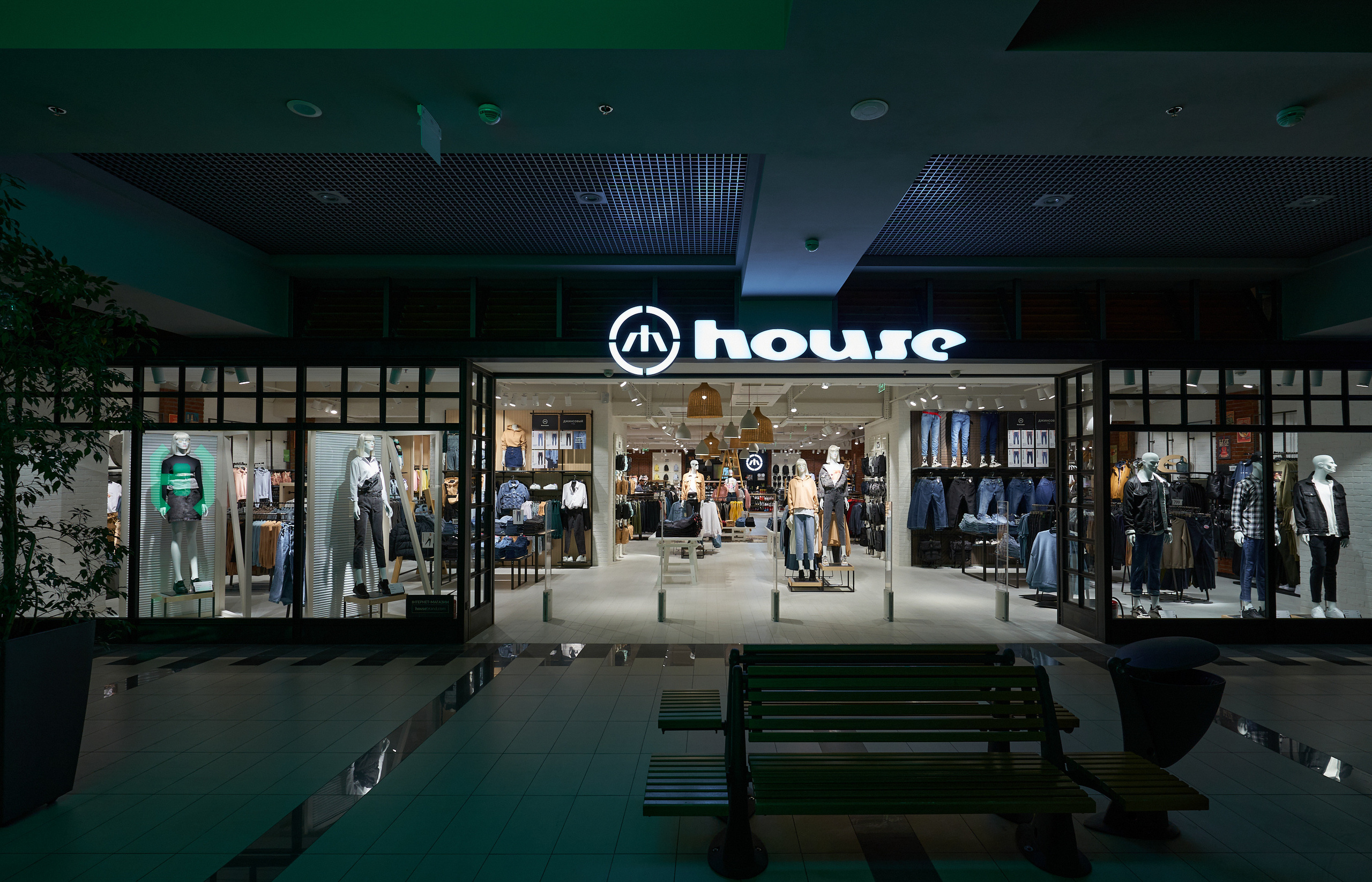 Інтер'єри та архітектура. Зйомка бізнес івентів, портретів та інтер’єрів/архітектури в Україні та Європі