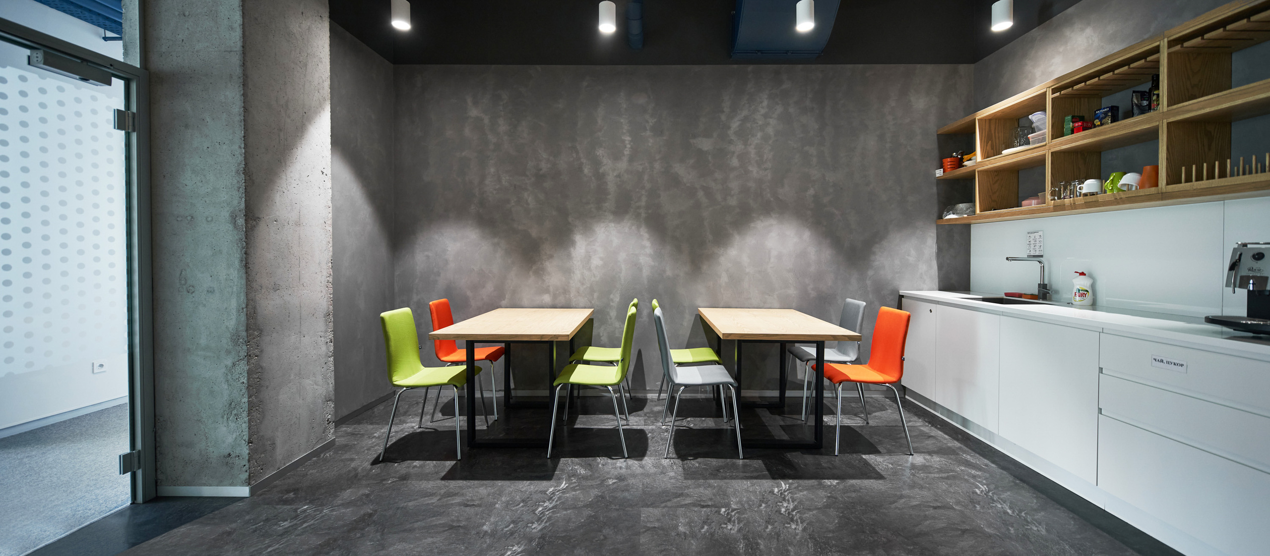 Інтер'єри та архітектура. Зйомка бізнес івентів, портретів та інтер’єрів/архітектури в Україні та Європі