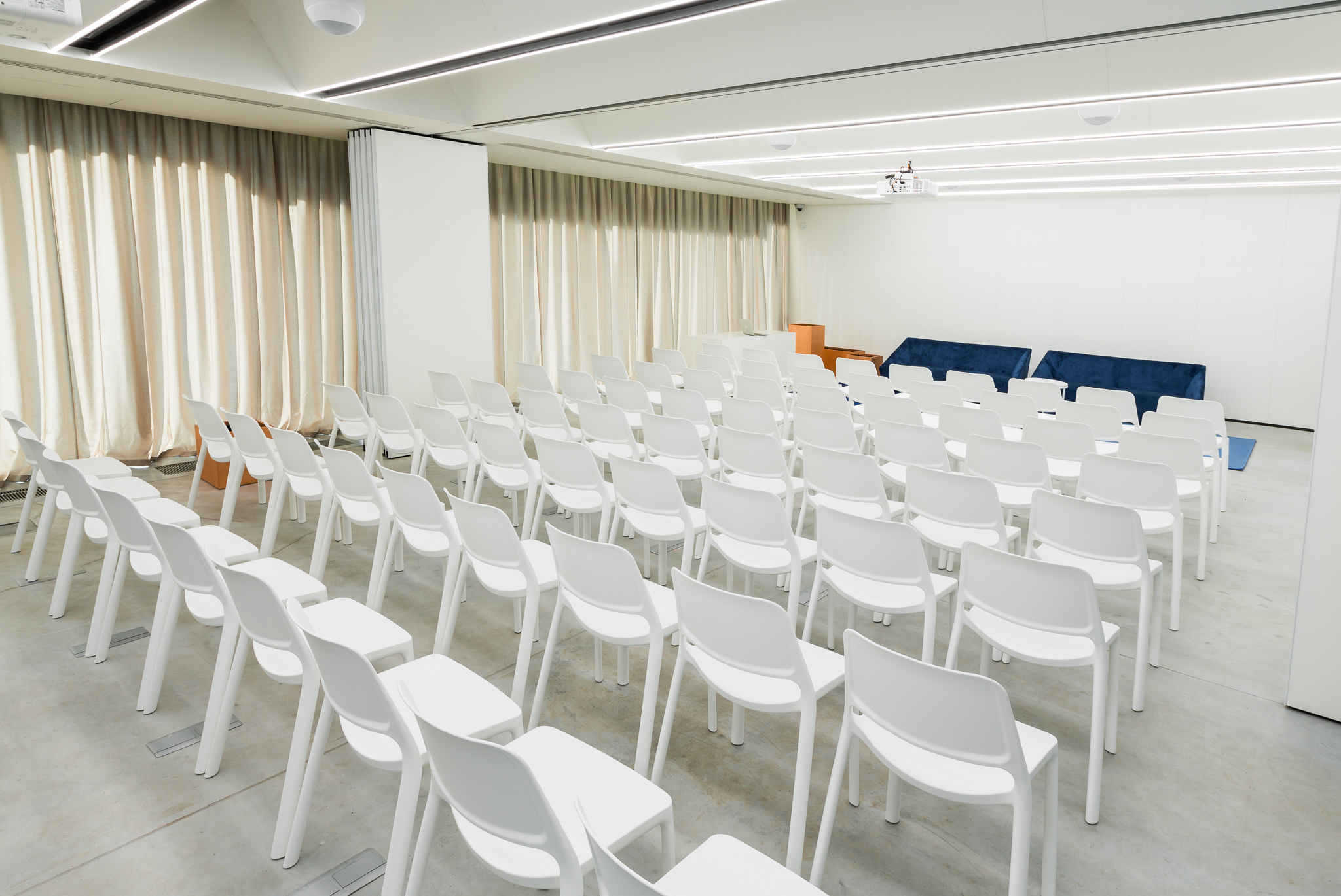 Інтер'єри та архітектура. Зйомка бізнес івентів, портретів та інтер’єрів/архітектури в Україні та Європі