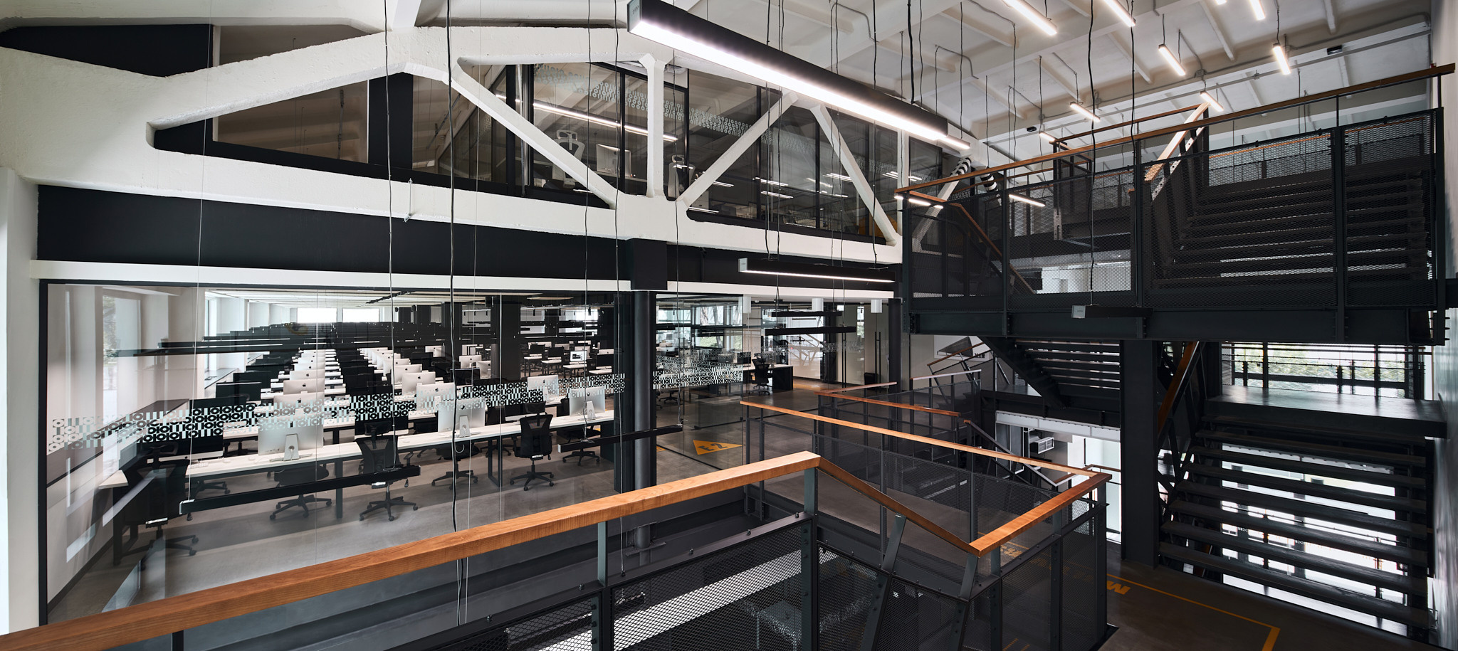 Інтер'єри та архітектура. Зйомка бізнес івентів, портретів та інтер’єрів/архітектури в Україні та Європі