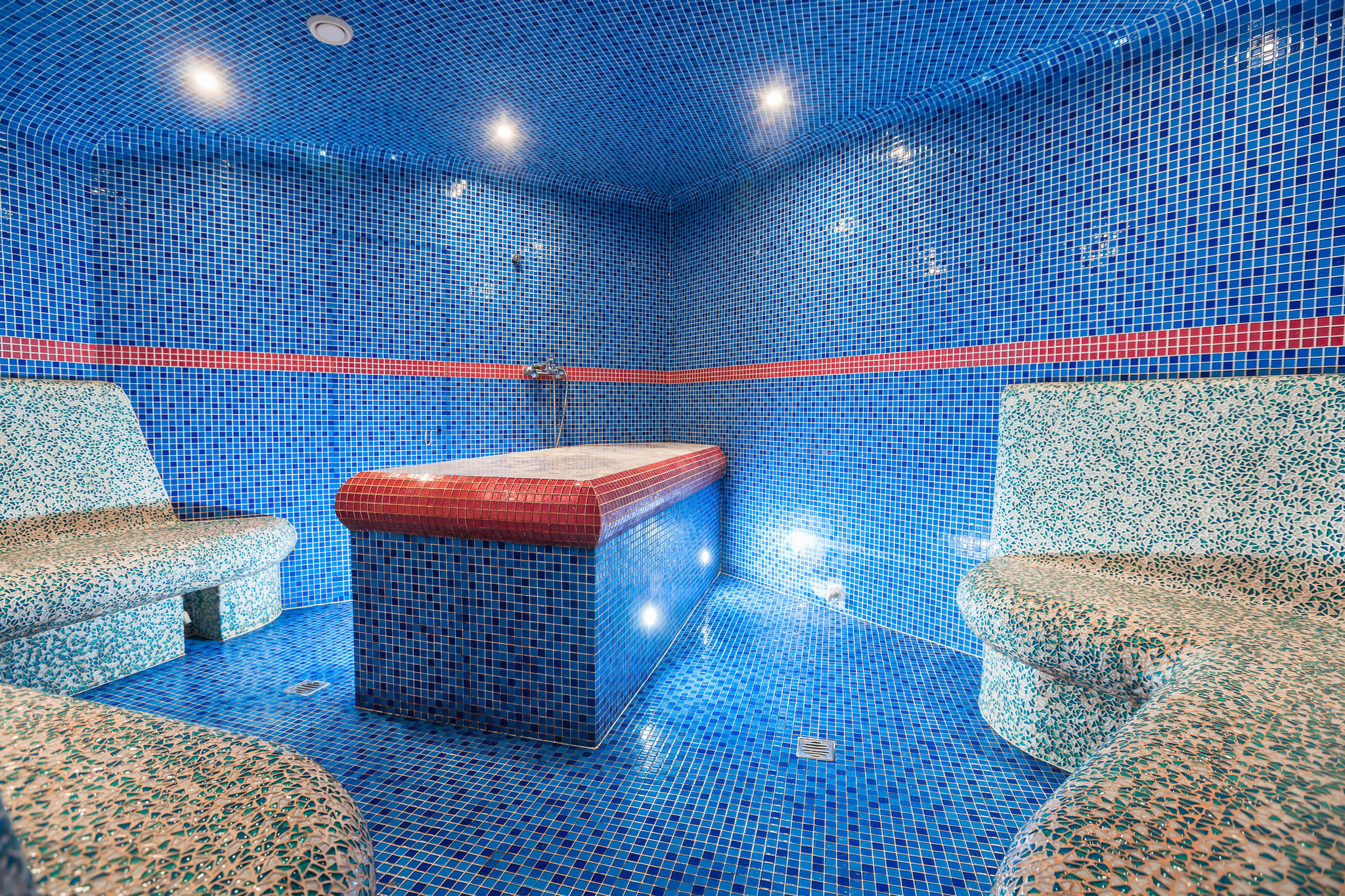 Інтер'єри та архітектура. Зйомка бізнес івентів, портретів та інтер’єрів/архітектури в Україні та Європі