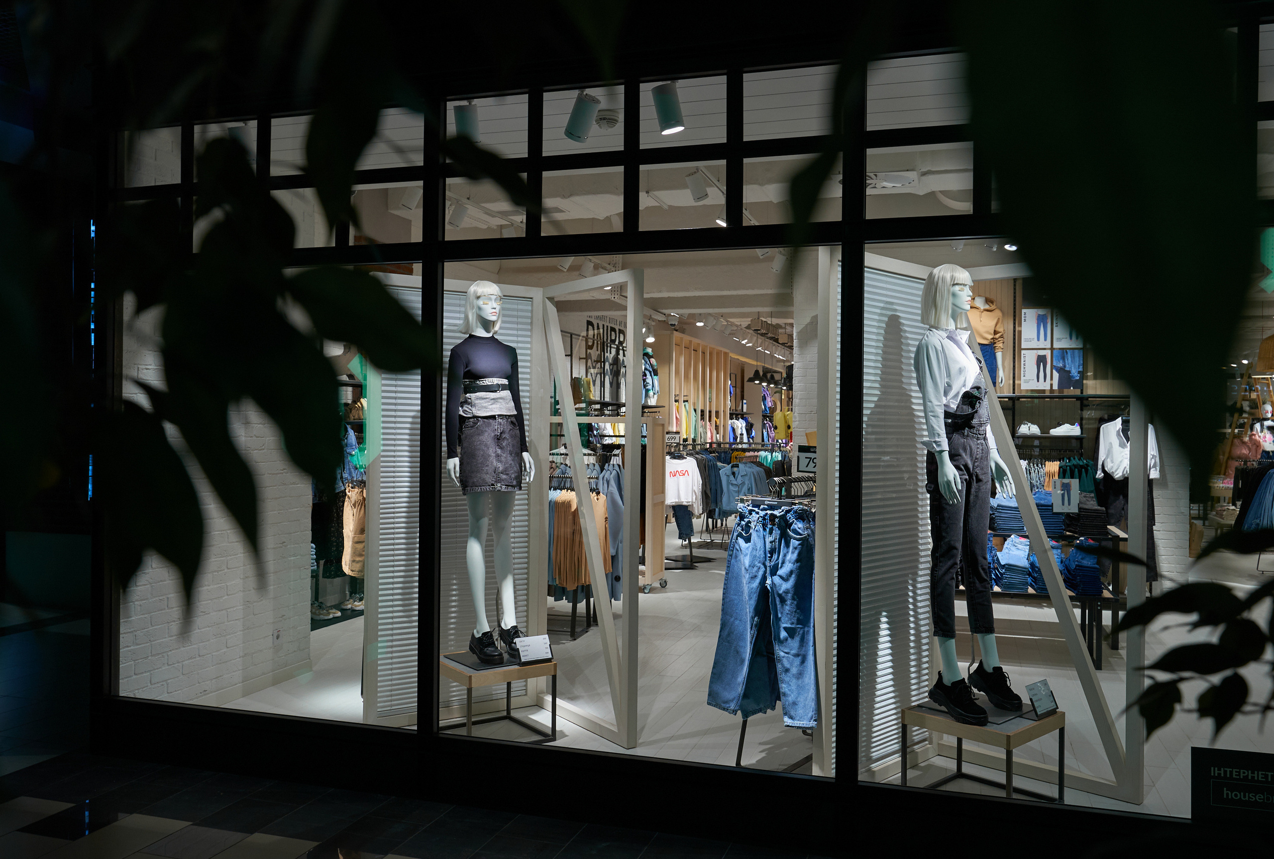 Інтер'єри та архітектура. Зйомка бізнес івентів, портретів та інтер’єрів/архітектури в Україні та Європі