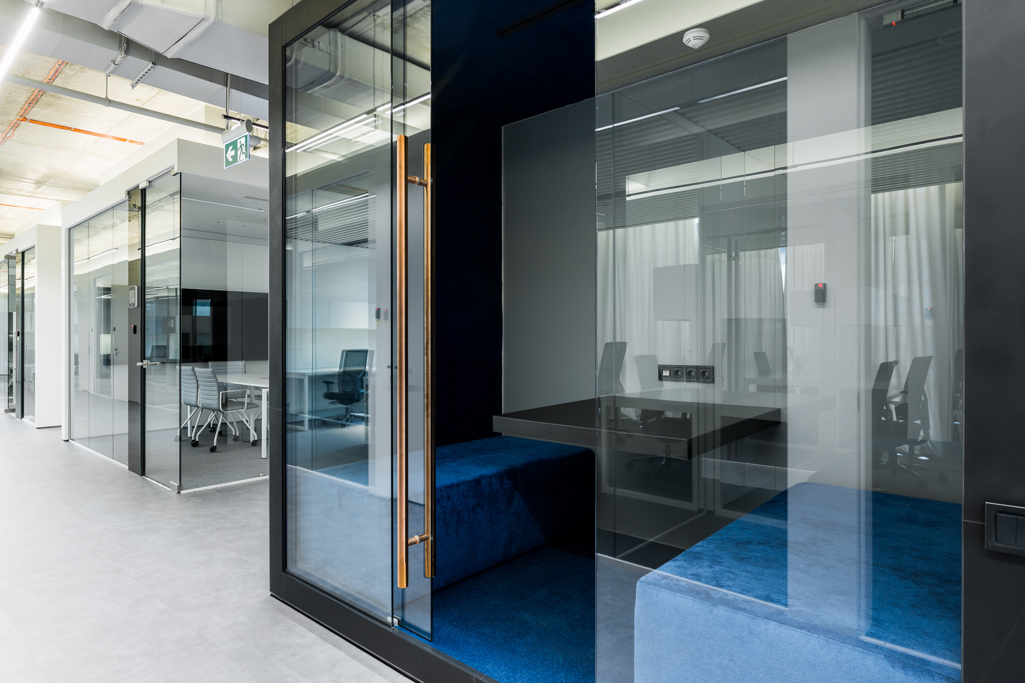 Інтер'єри та архітектура. Зйомка бізнес івентів, портретів та інтер’єрів/архітектури в Україні та Європі