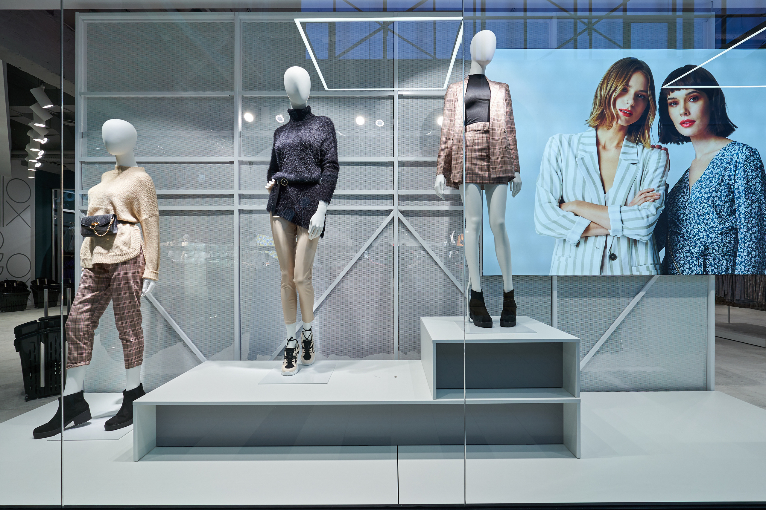 Інтер'єри та архітектура. Зйомка бізнес івентів, портретів та інтер’єрів/архітектури в Україні та Європі