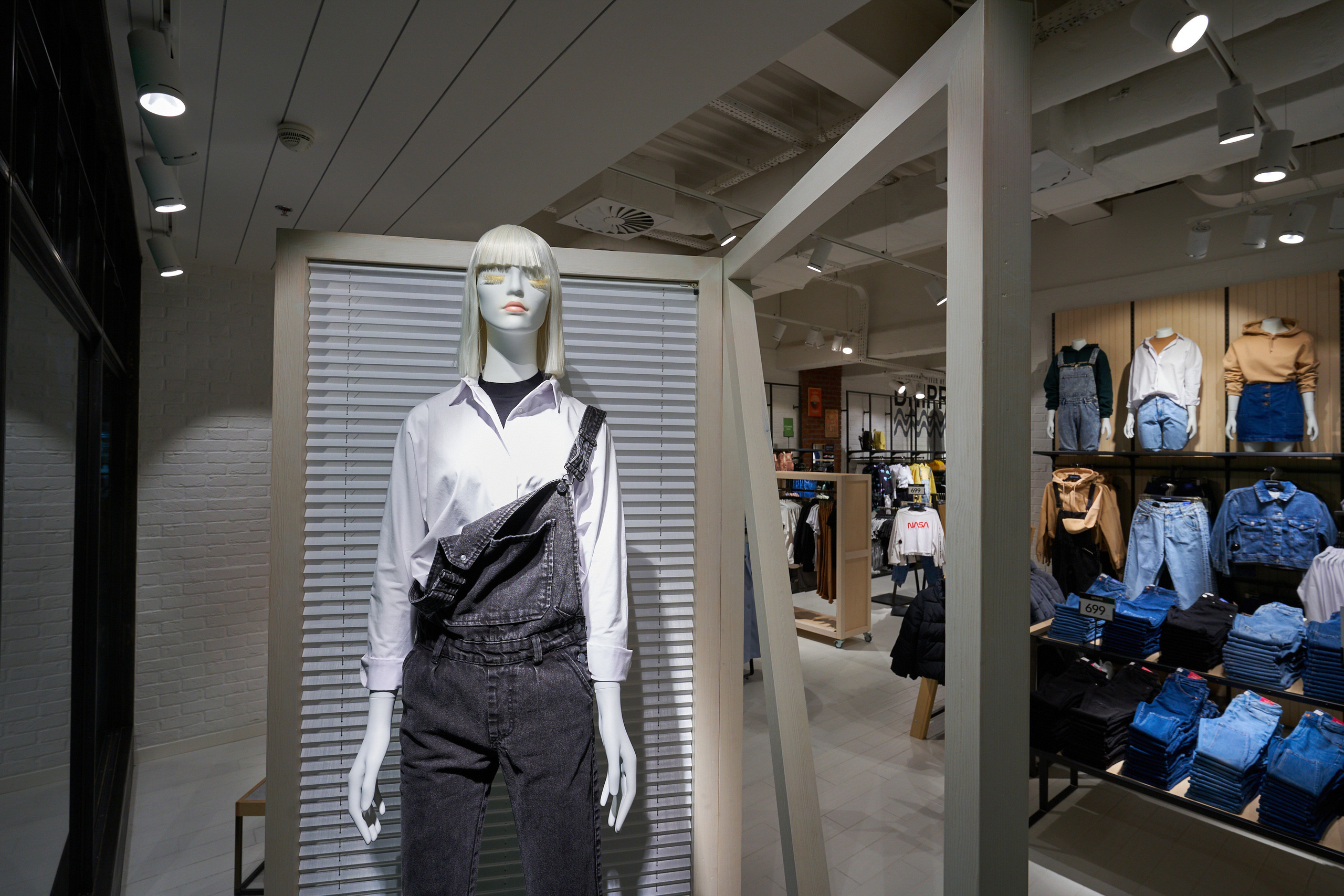 Інтер'єри та архітектура. Зйомка бізнес івентів, портретів та інтер’єрів/архітектури в Україні та Європі