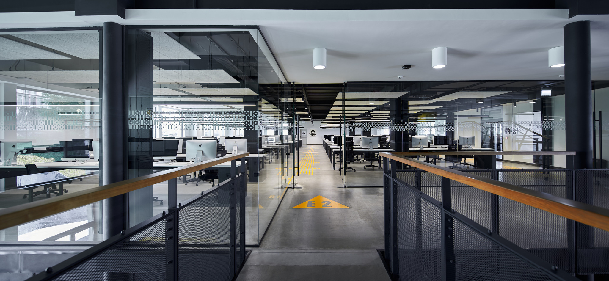 Інтер'єри та архітектура. Зйомка бізнес івентів, портретів та інтер’єрів/архітектури в Україні та Європі