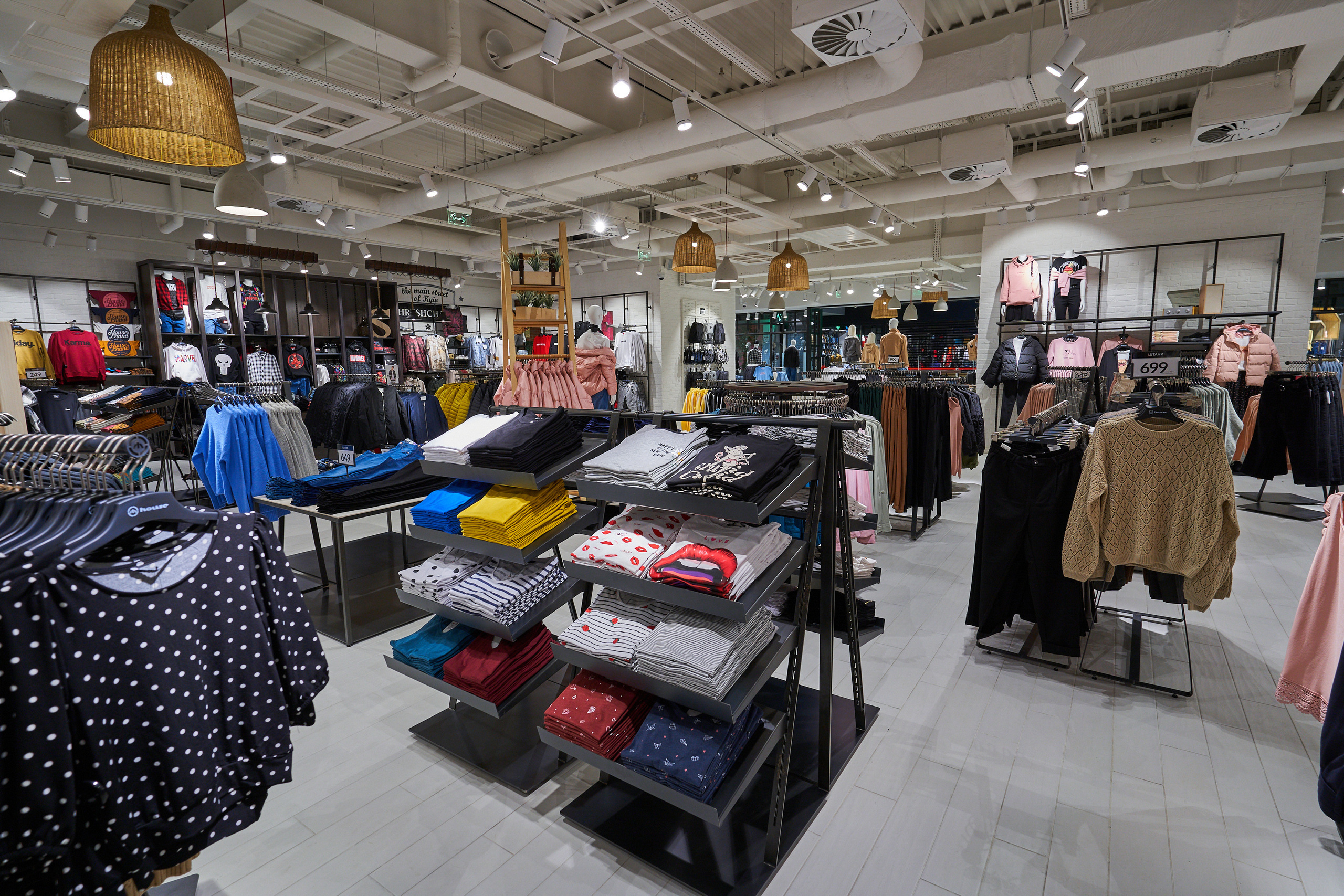 Інтер'єри та архітектура. Зйомка бізнес івентів, портретів та інтер’єрів/архітектури в Україні та Європі