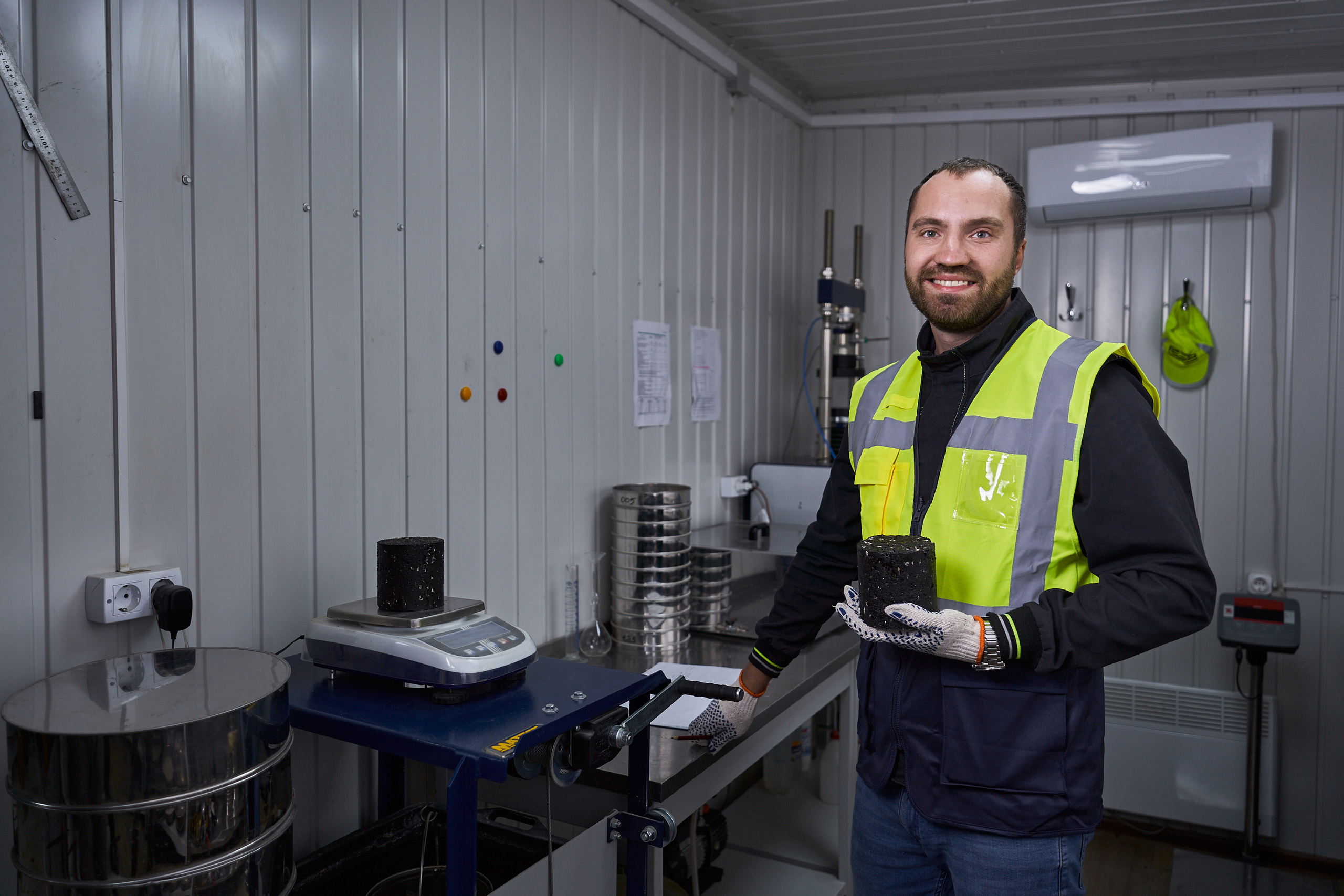 Industrial. Fotografo di architettura e ritratto in Ucraina e in Europa