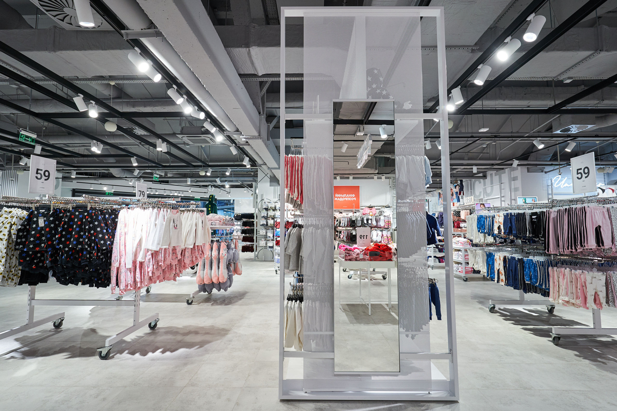 Інтер'єри та архітектура. Зйомка бізнес івентів, портретів та інтер’єрів/архітектури в Україні та Європі