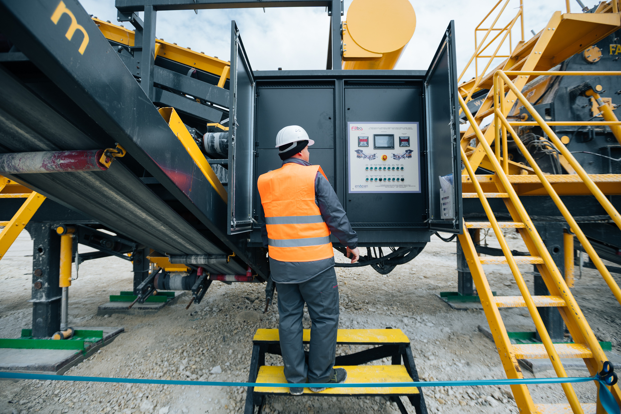 Industrial. Fotografo di architettura e ritratto in Ucraina e in Europa