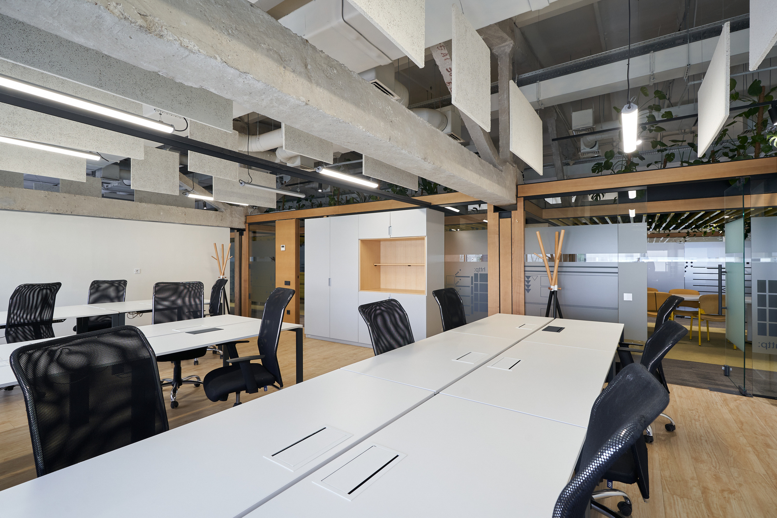 Інтер'єри та архітектура. Зйомка бізнес івентів, портретів та інтер’єрів/архітектури в Україні та Європі