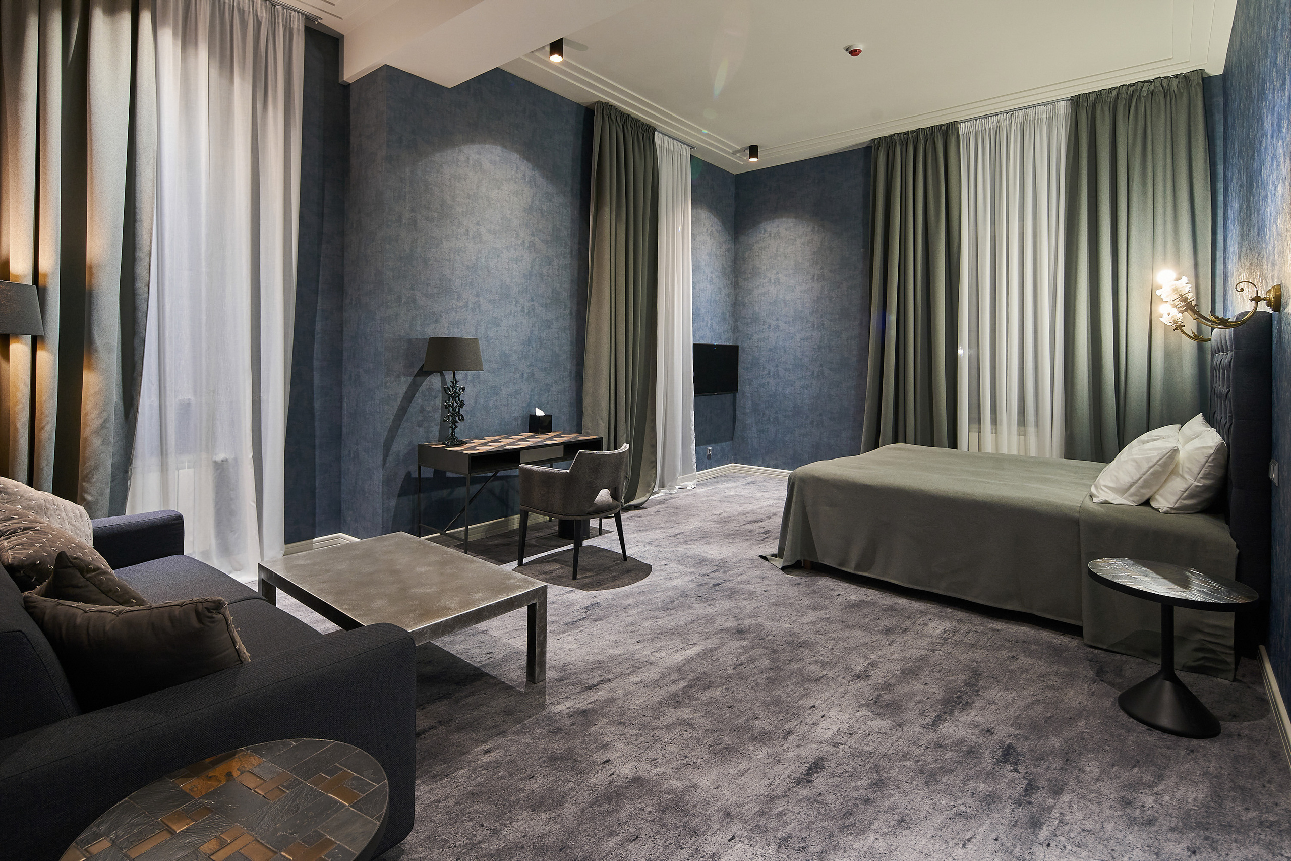 Інтер'єри та архітектура. Зйомка бізнес івентів, портретів та інтер’єрів/архітектури в Україні та Європі