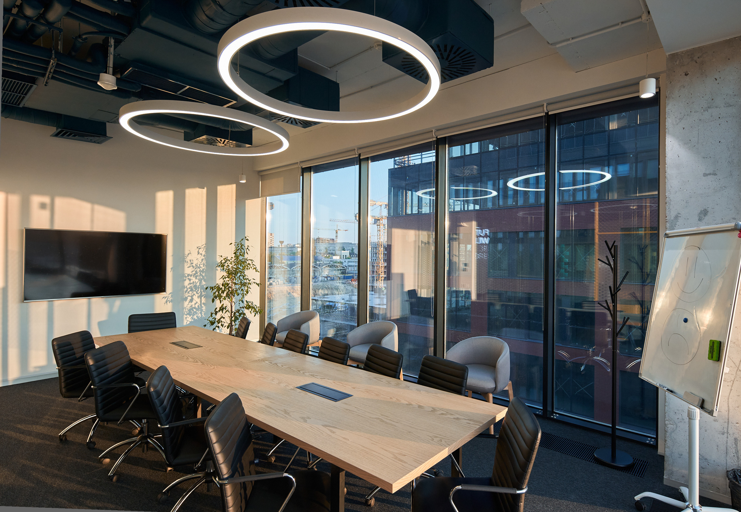 Інтер'єри та архітектура. Зйомка бізнес івентів, портретів та інтер’єрів/архітектури в Україні та Європі