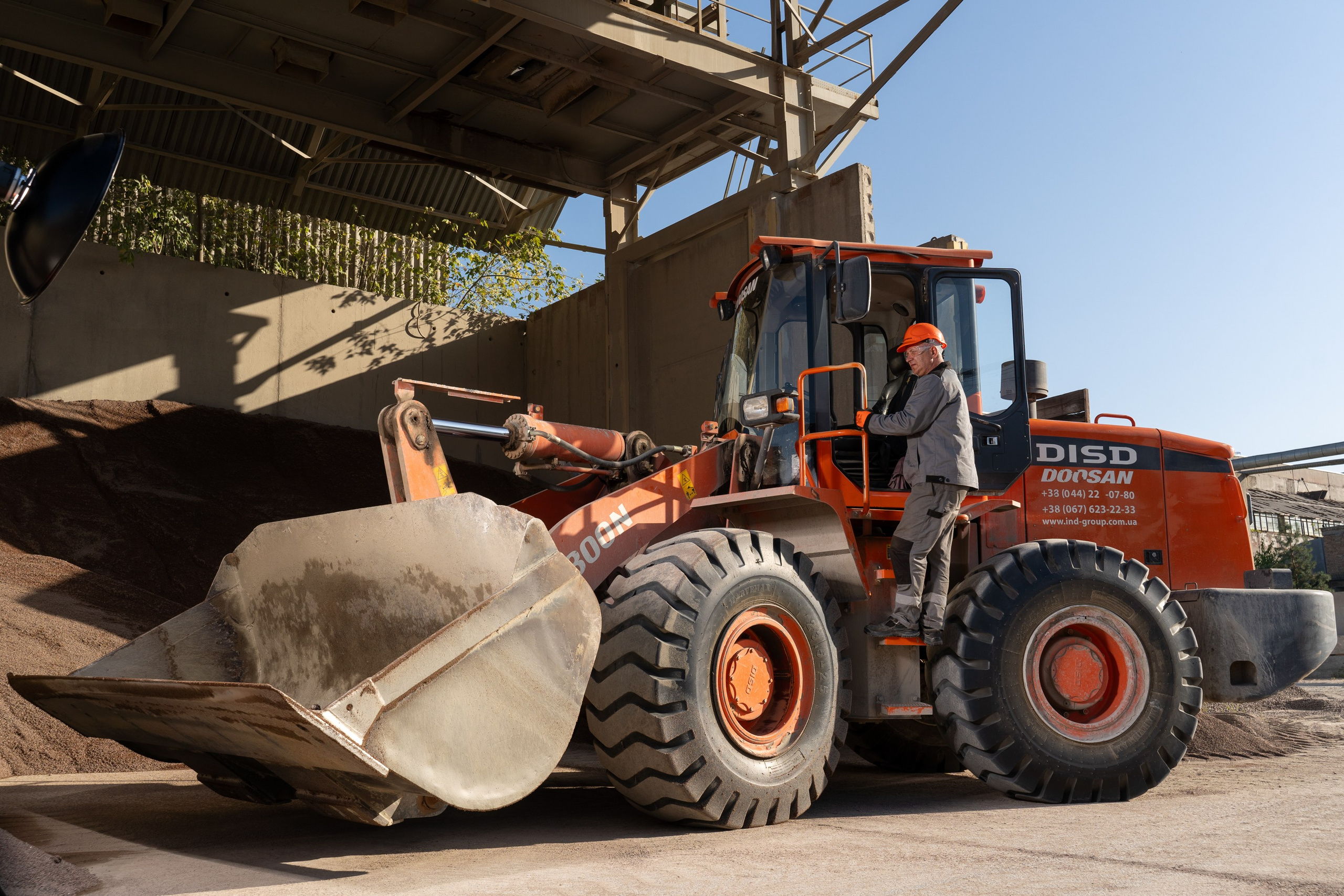 Industrial. Fotografo di architettura e ritratto in Ucraina e in Europa