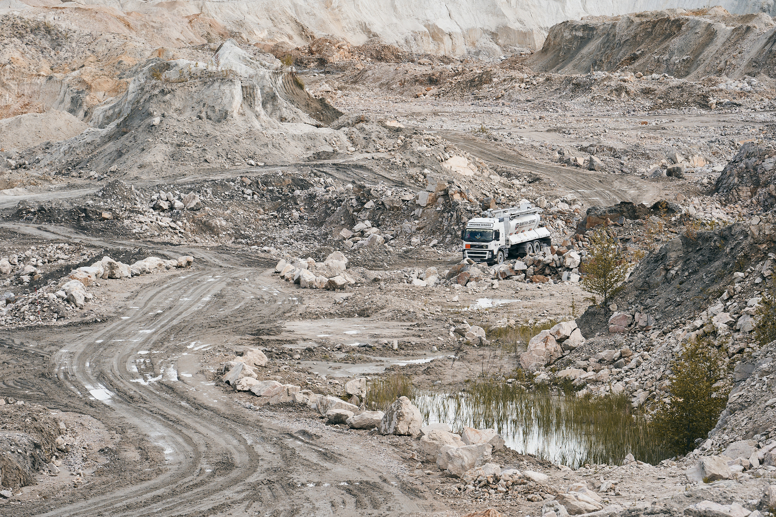 Industrial. Fotografo di architettura e ritratto in Ucraina e in Europa
