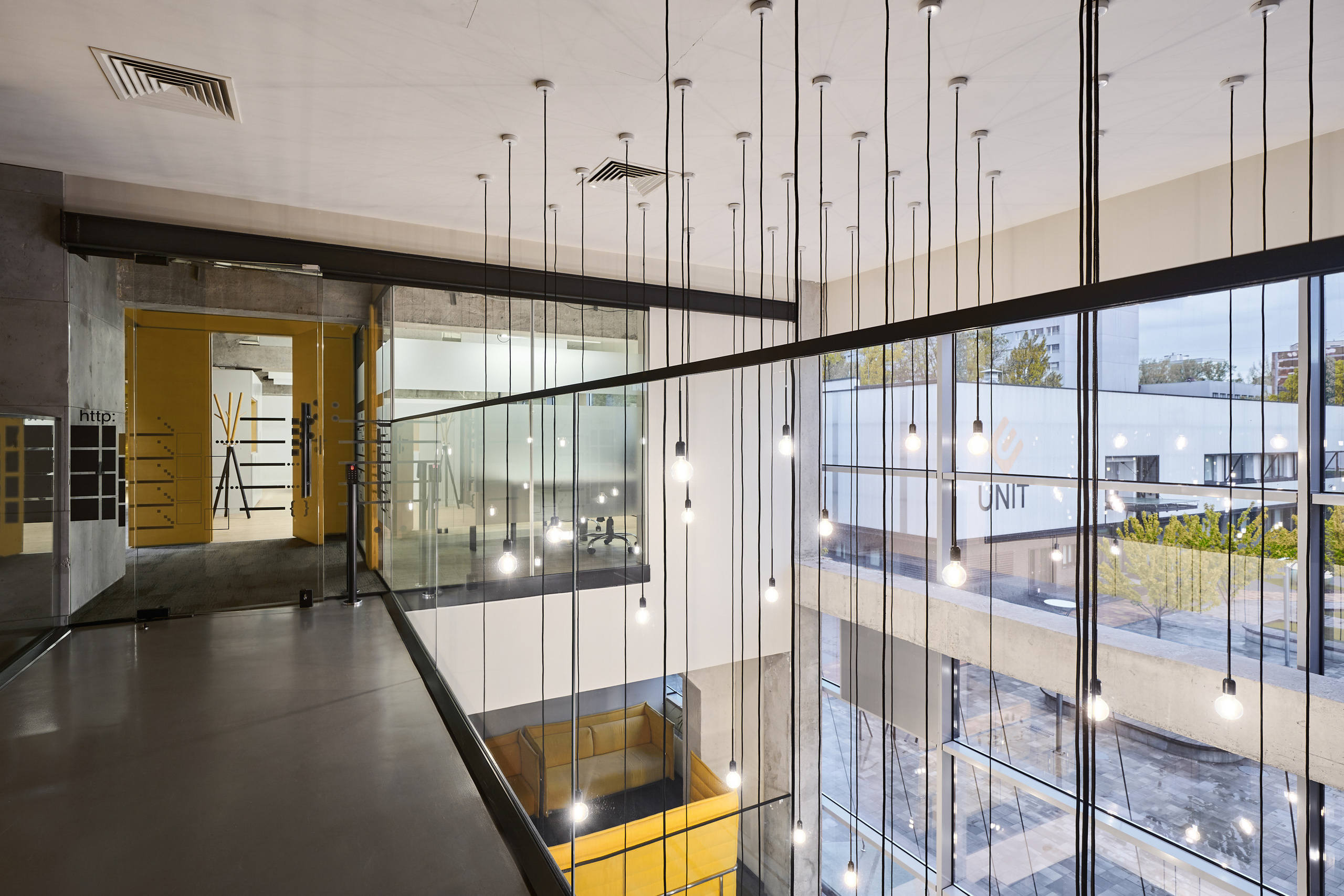 Інтер'єри та архітектура. Зйомка бізнес івентів, портретів та інтер’єрів/архітектури в Україні та Європі