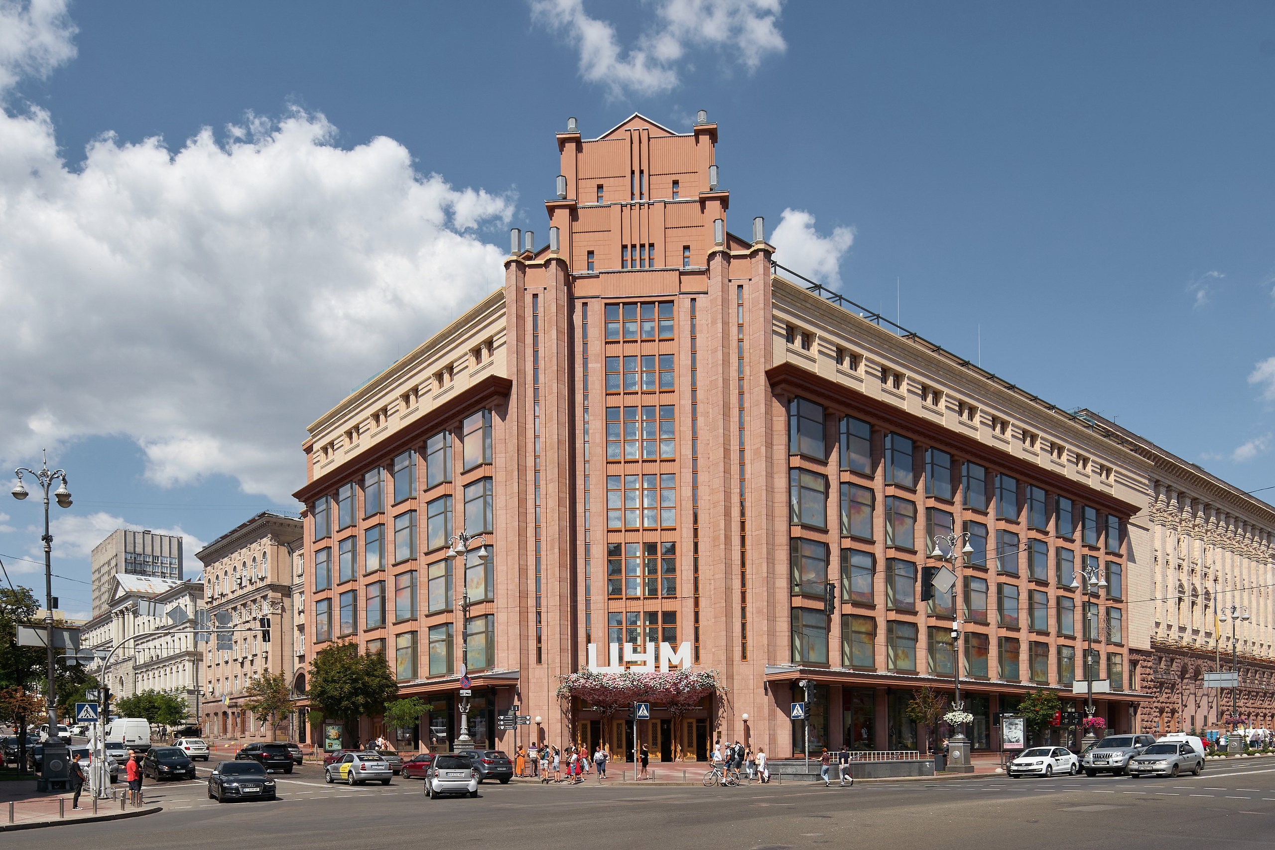 Kyiv is the capital of Ukraine. Business events, portraits and architecture photographer in Ukraine and Europe