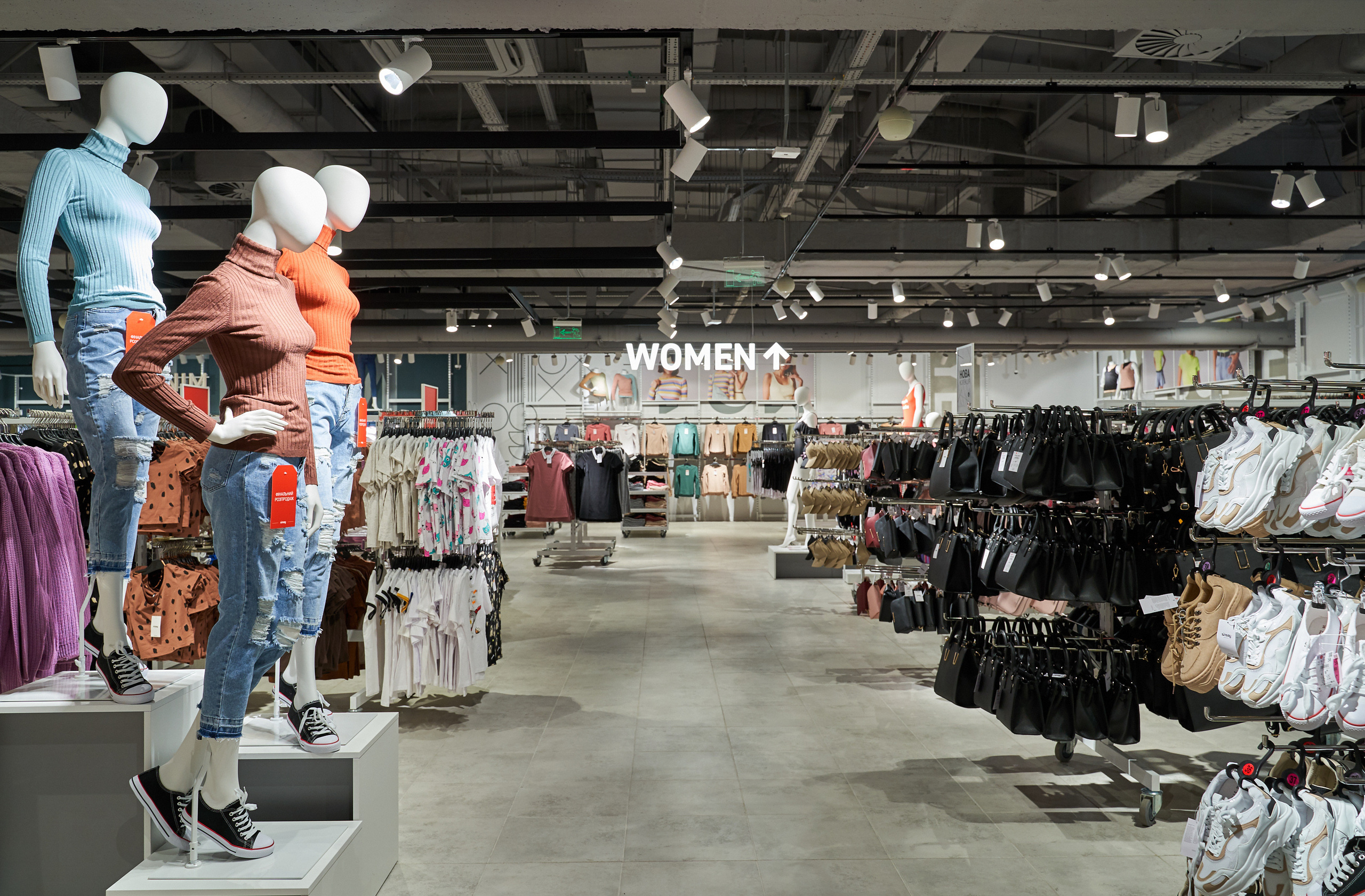 Інтер'єри та архітектура. Зйомка бізнес івентів, портретів та інтер’єрів/архітектури в Україні та Європі