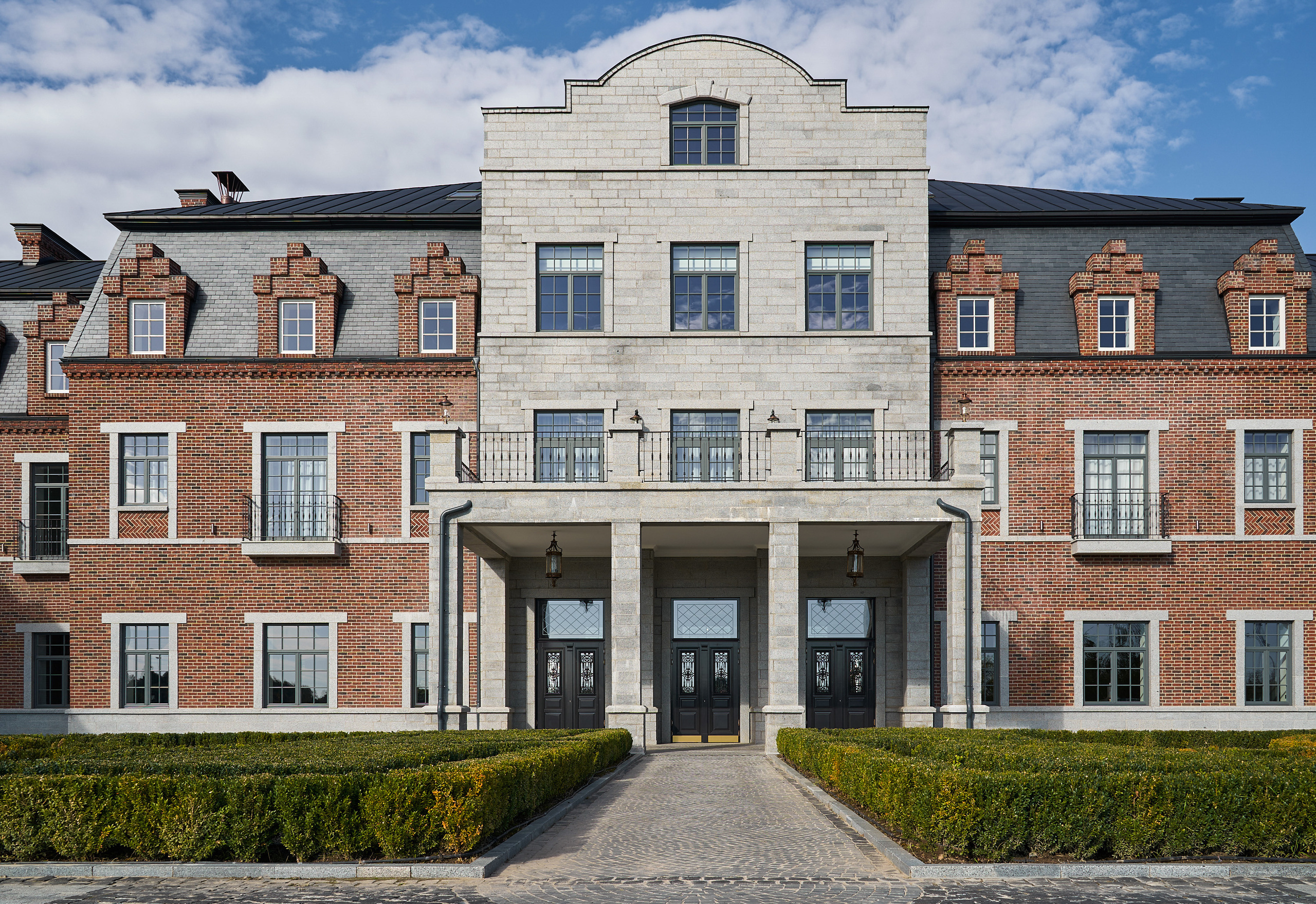 Інтер'єри та архітектура. Зйомка бізнес івентів, портретів та інтер’єрів/архітектури в Україні та Європі