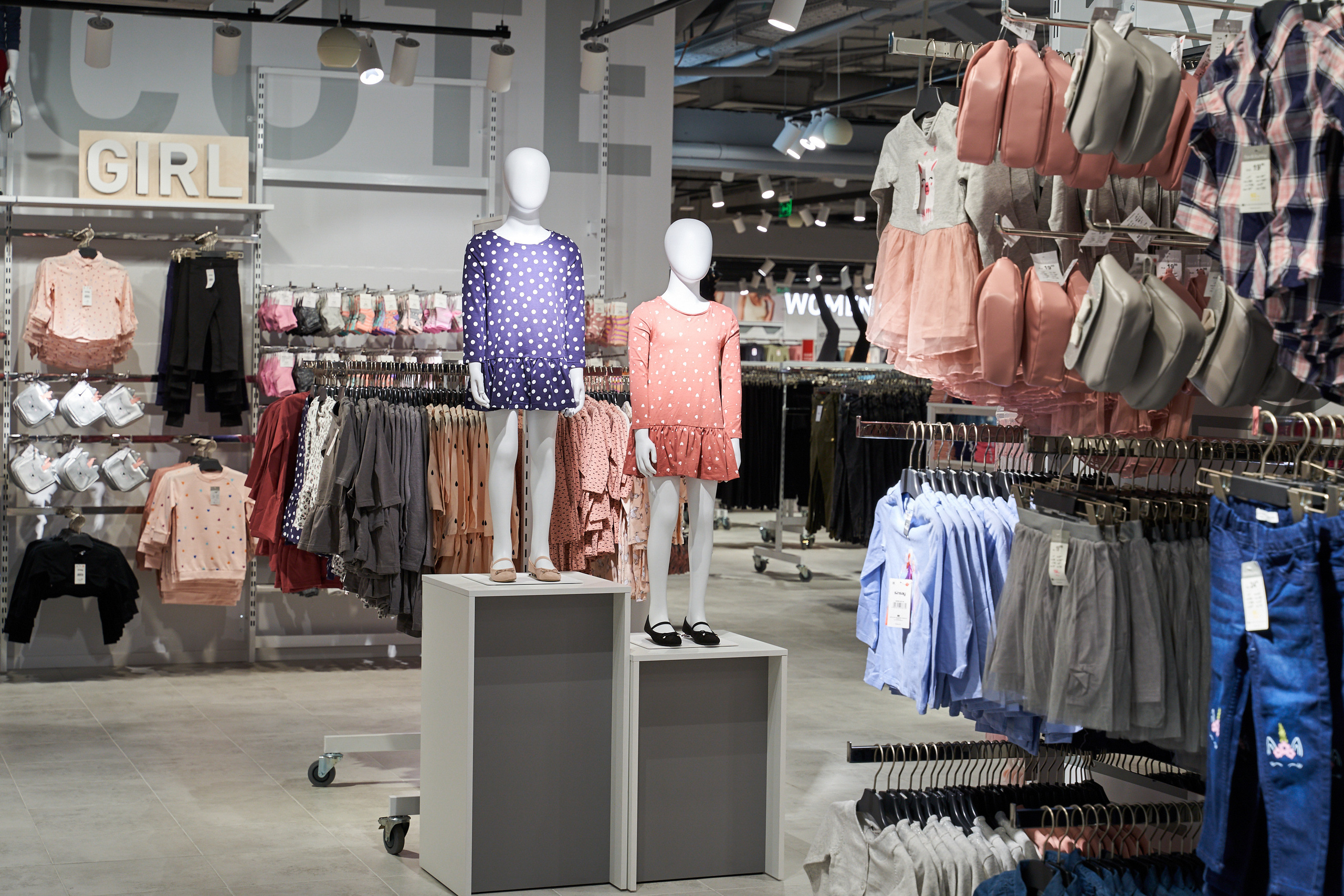 Інтер'єри та архітектура. Зйомка бізнес івентів, портретів та інтер’єрів/архітектури в Україні та Європі