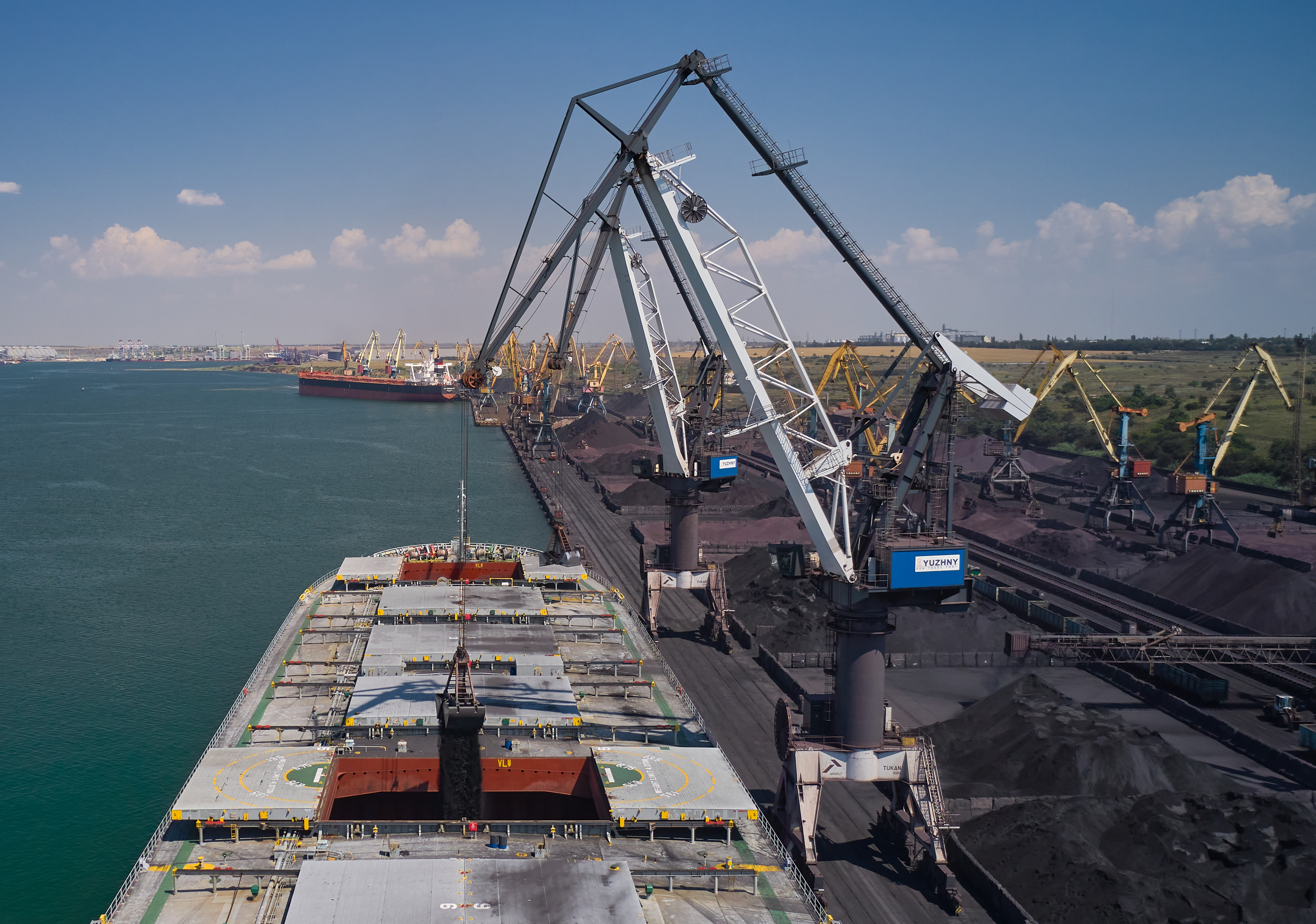 Industrial. Fotografo di architettura e ritratto in Ucraina e in Europa