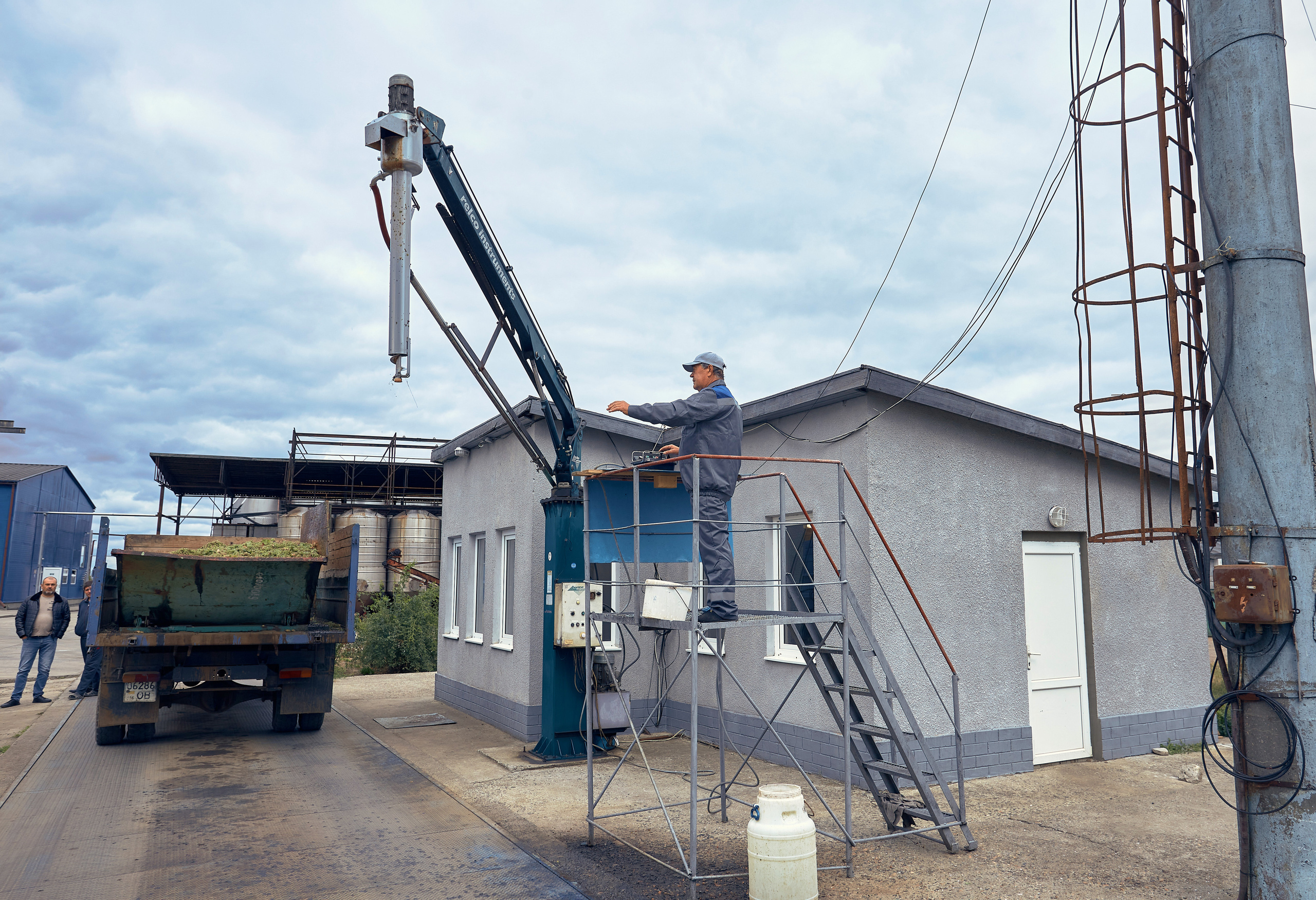 Съёмка для Одесского завода классических вин