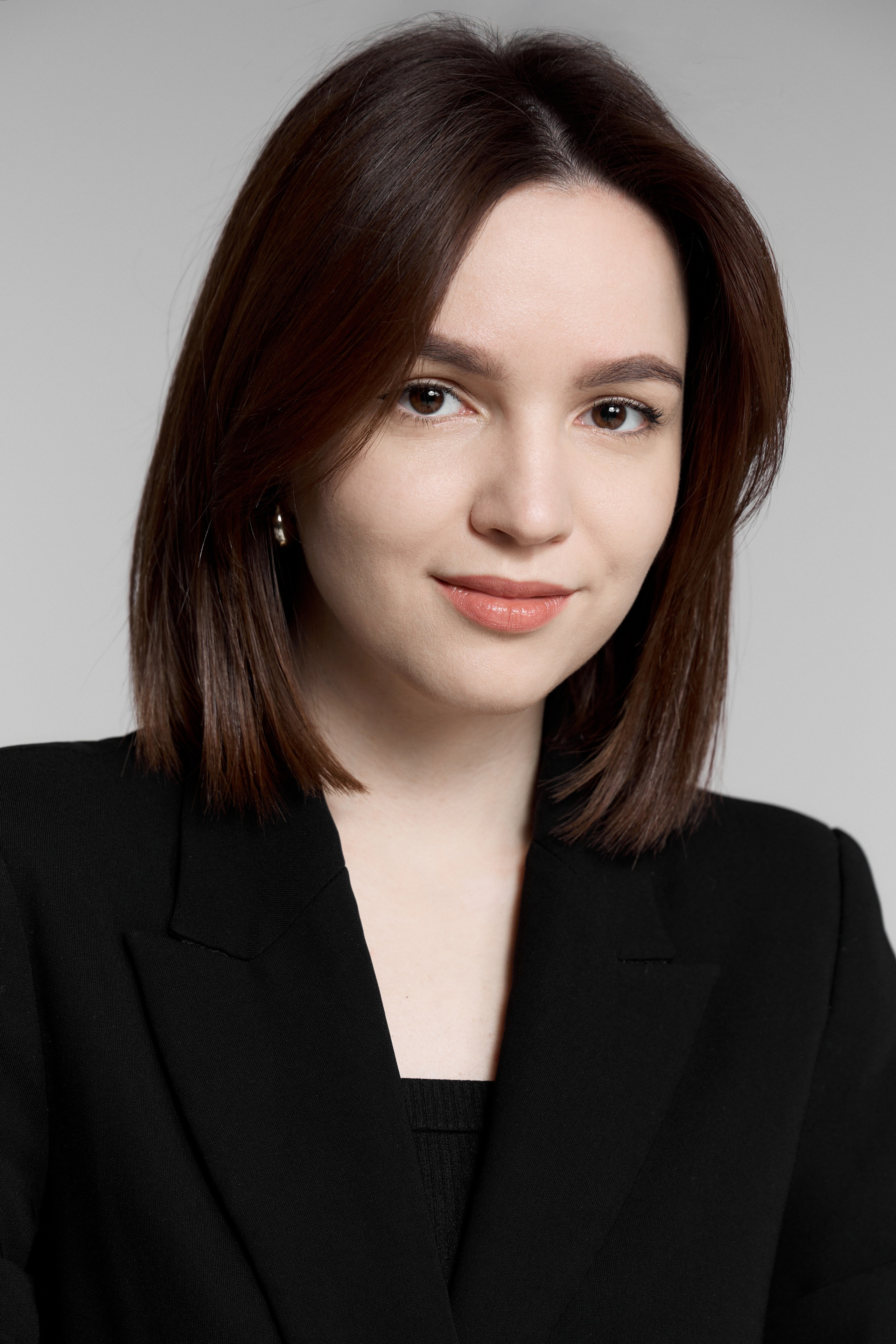 Женский деловой портрет, Одесса