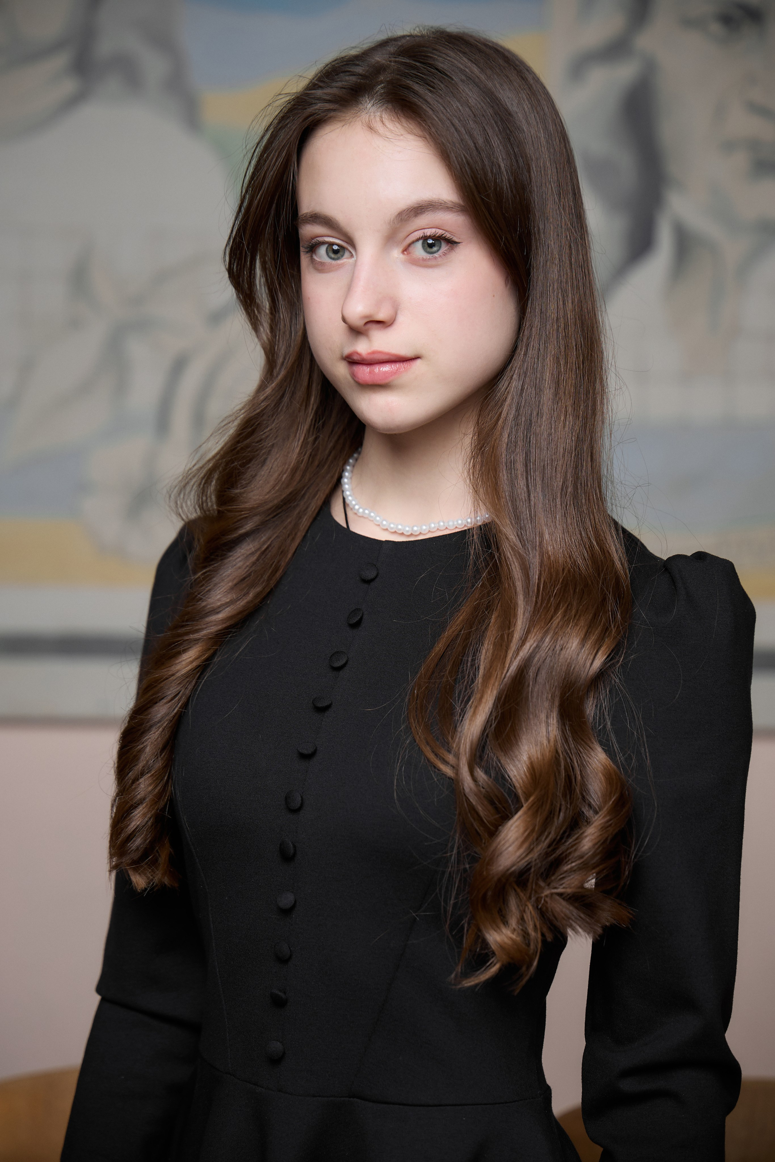 Стильний портрет випускника для альбому в школі