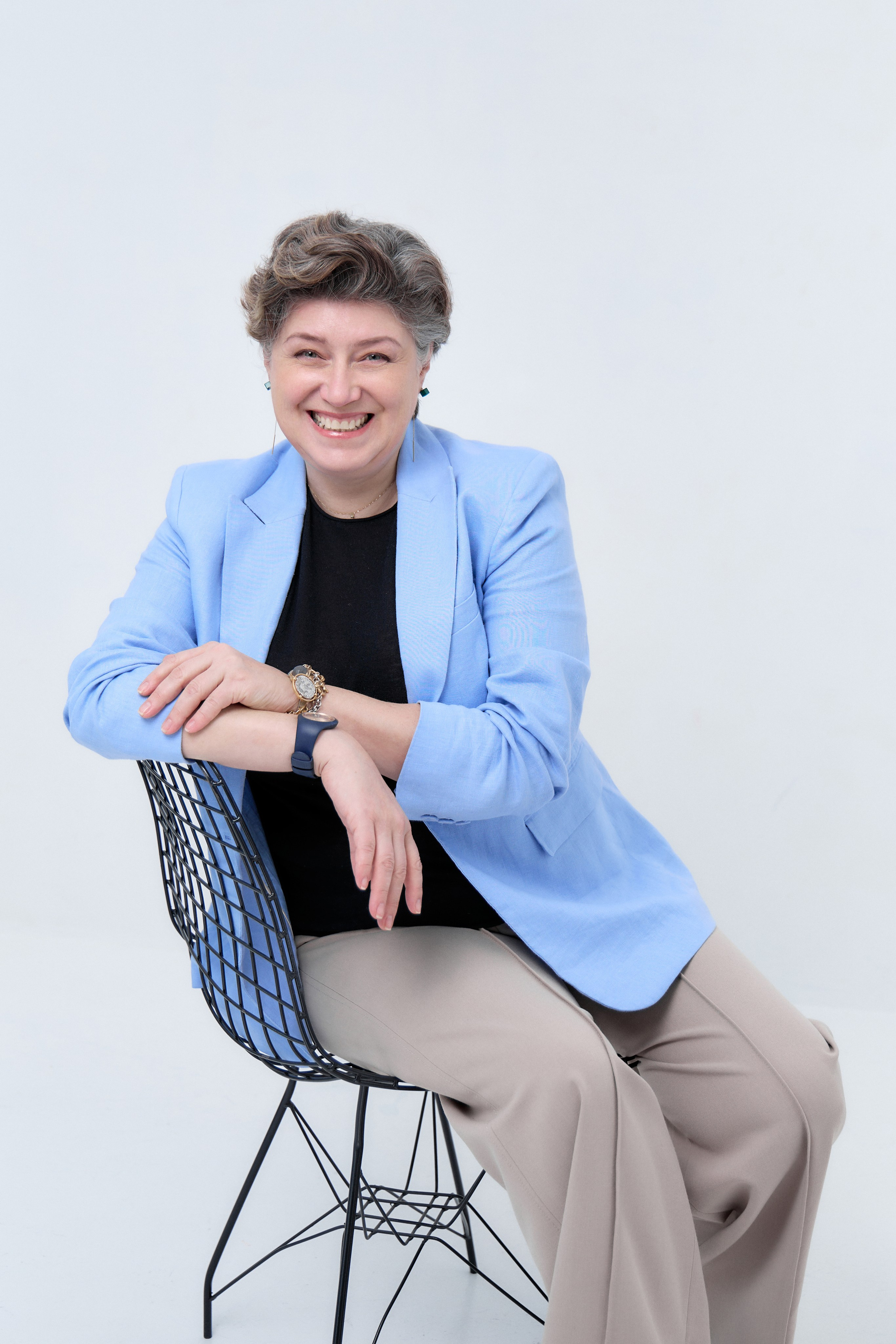 Портрет жінки у студії — фотосесія в Одесі