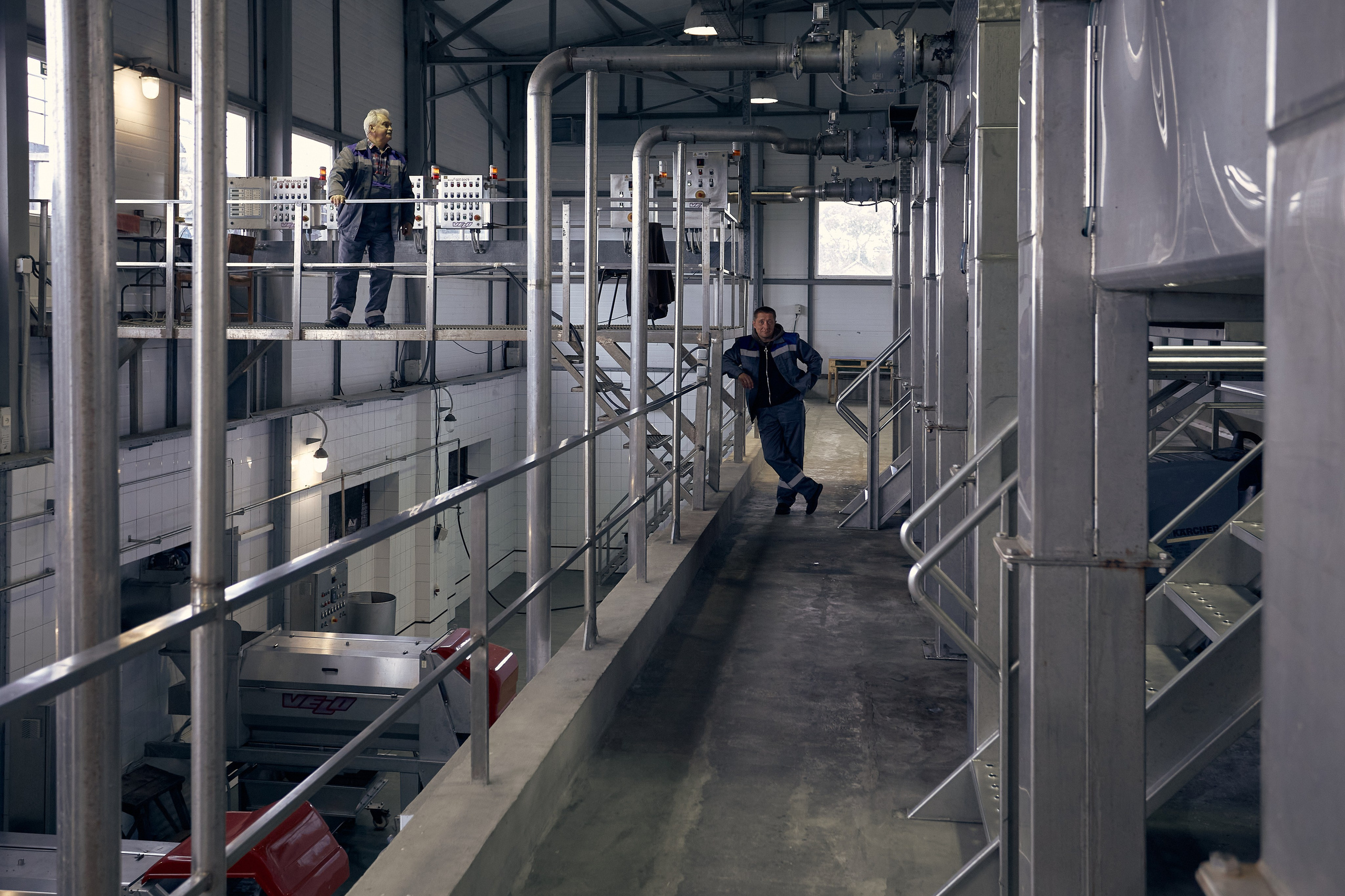 Промислова фотосесія для заводу вин в Одесі