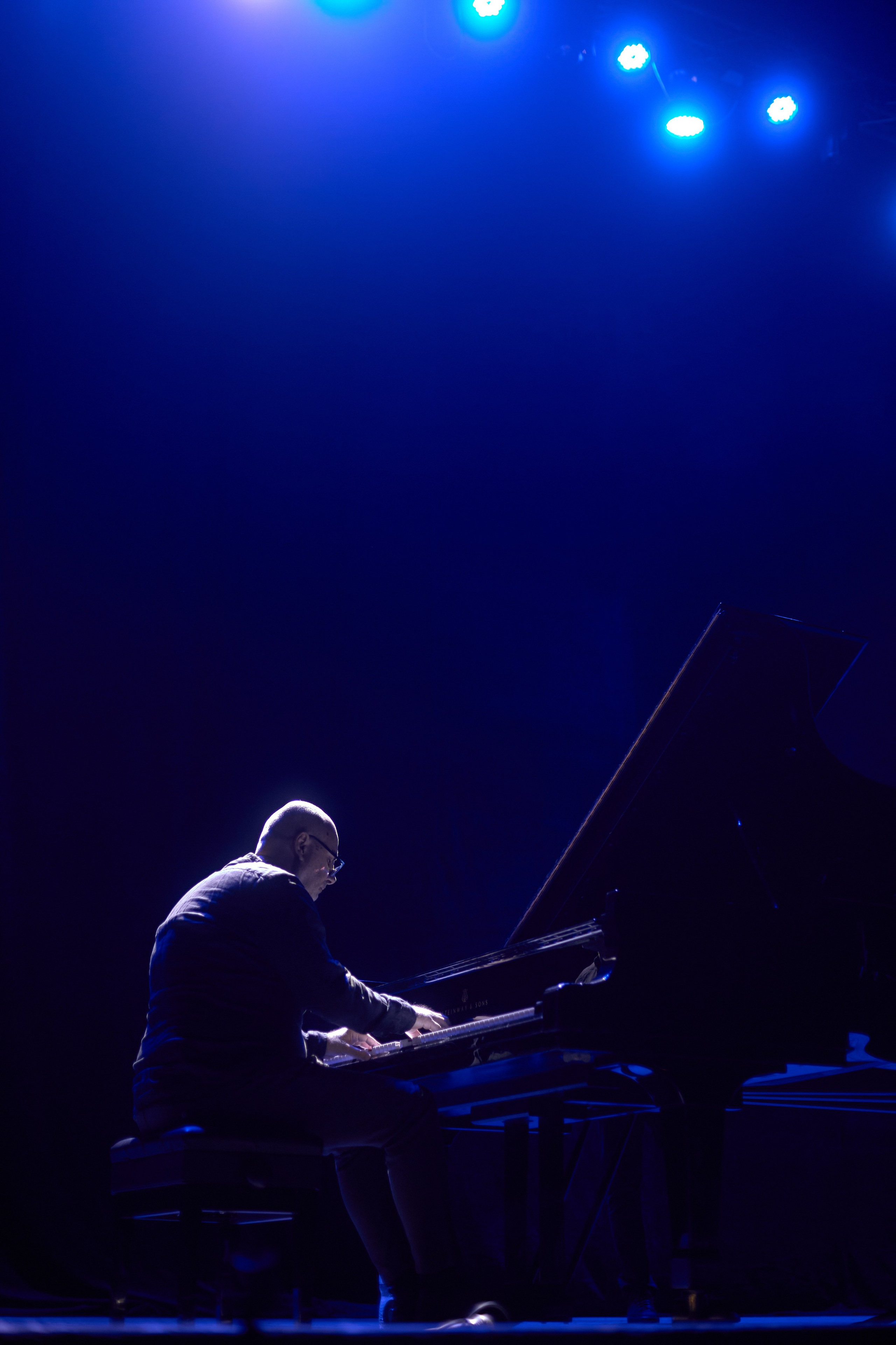 Фотосесія піаніста в Одеській філармонії | Портрети та репортаж