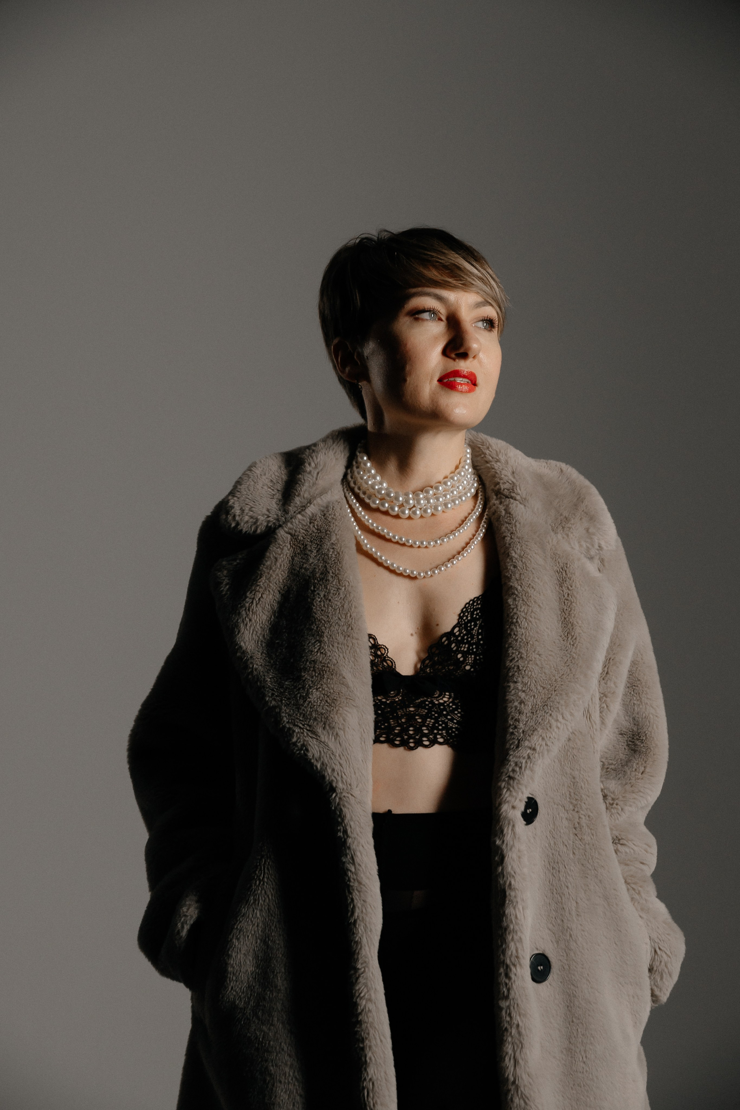 Olesia. Portrait and Wedding photographer in Poland Nastia Voytko